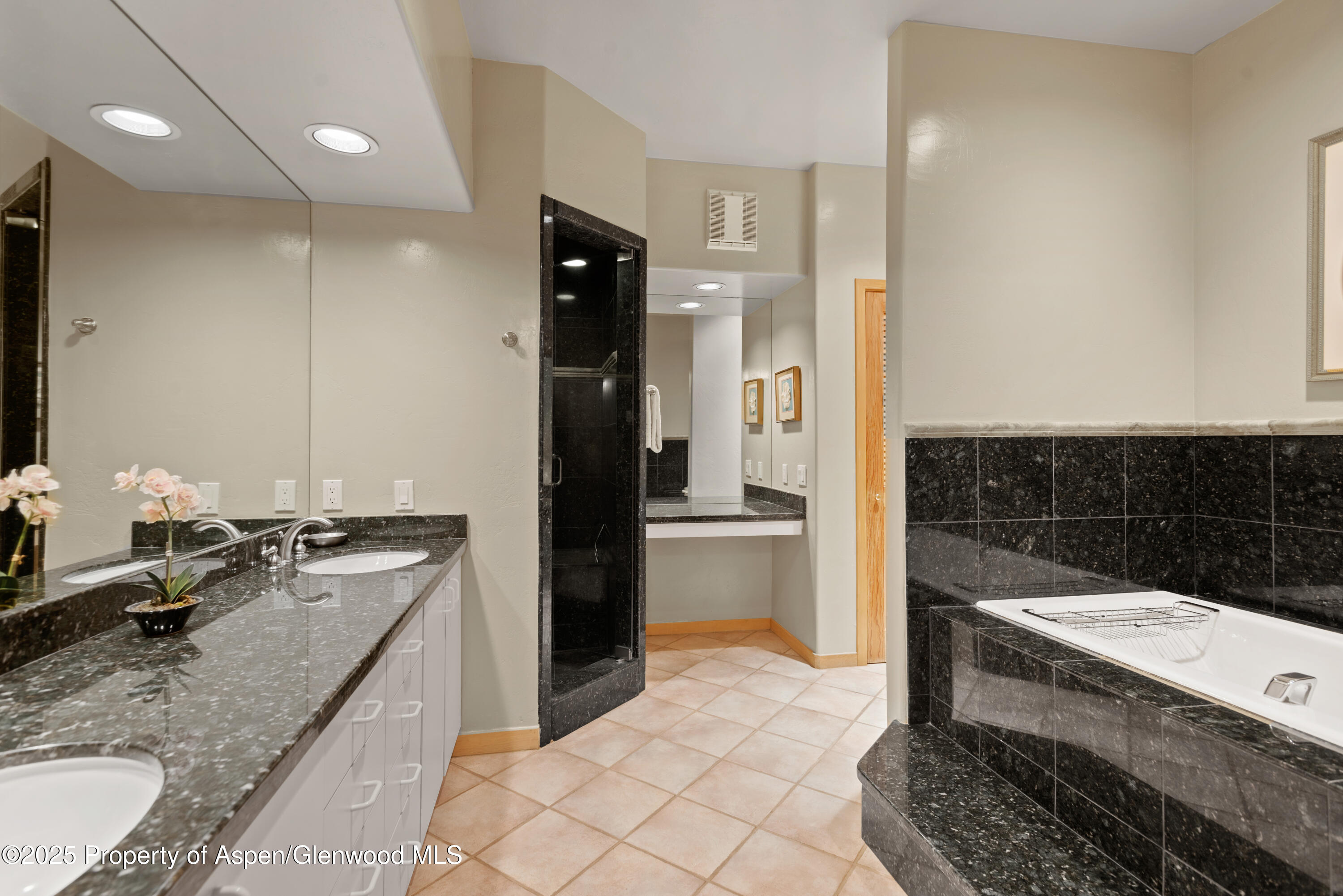 106 N Little Texas Lane Property Photo 18