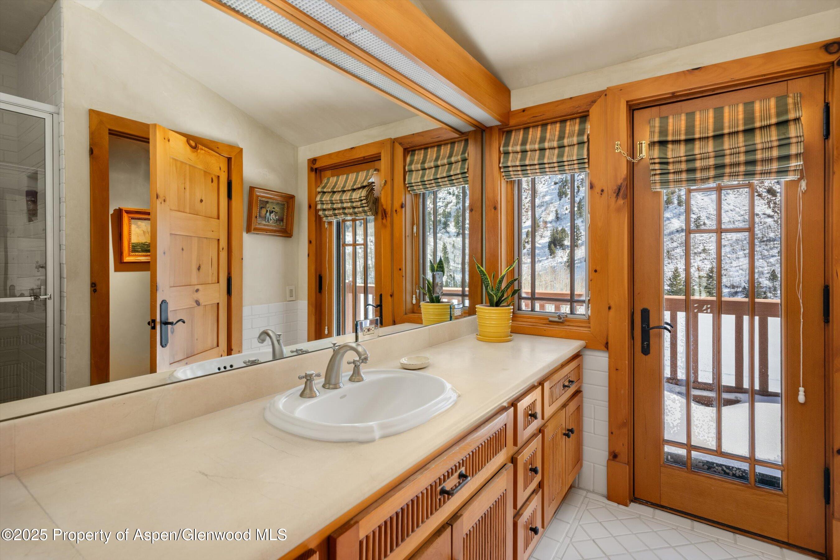 195 N Hayden Road Property Photo 18