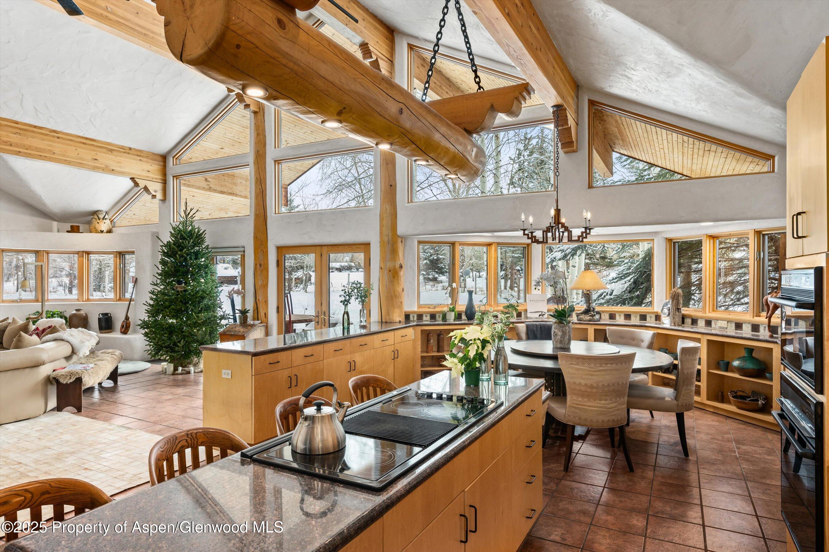 7282 Upper River Road Property Photo 10