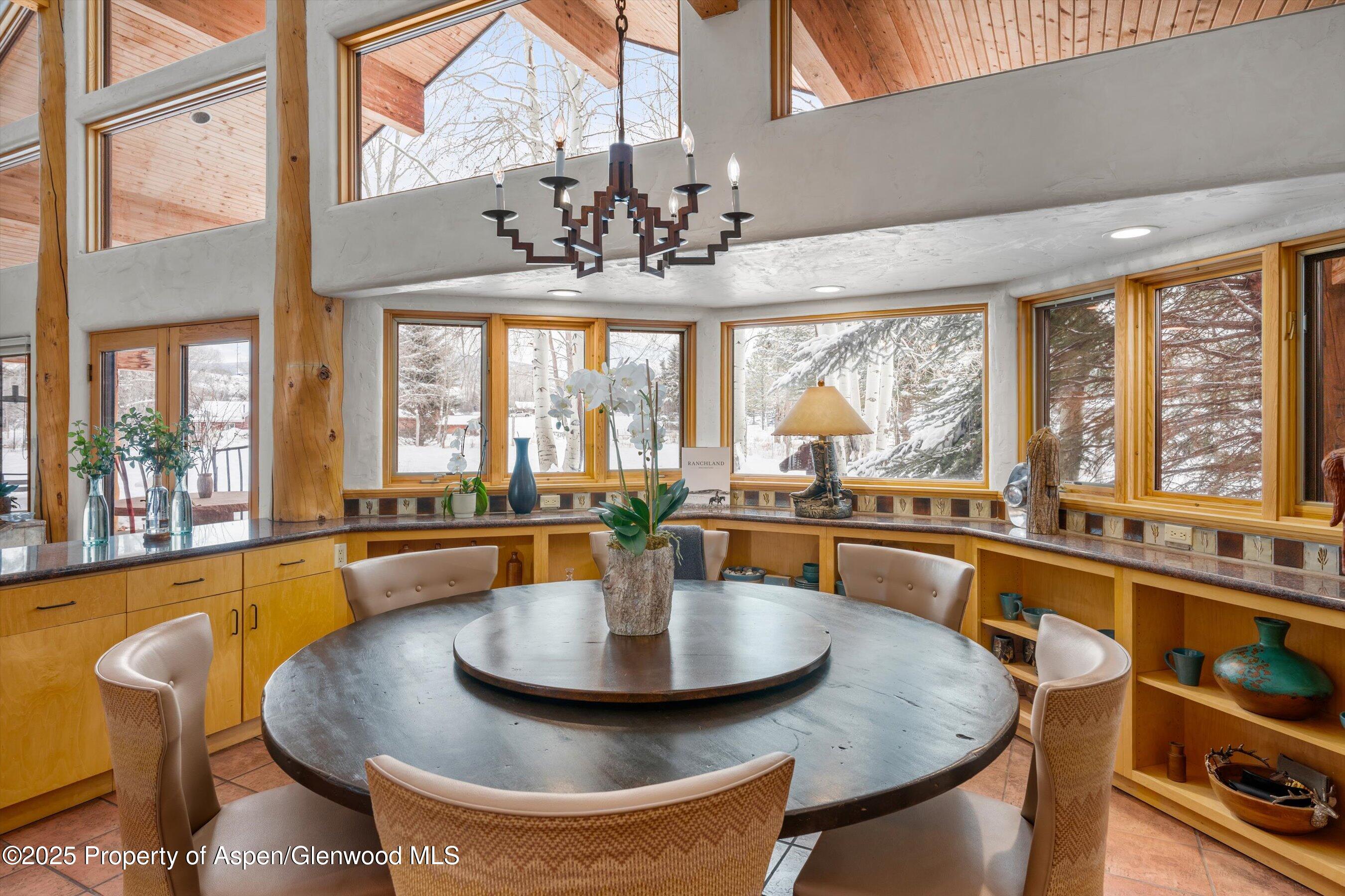 7282 Upper River Road Property Photo 11