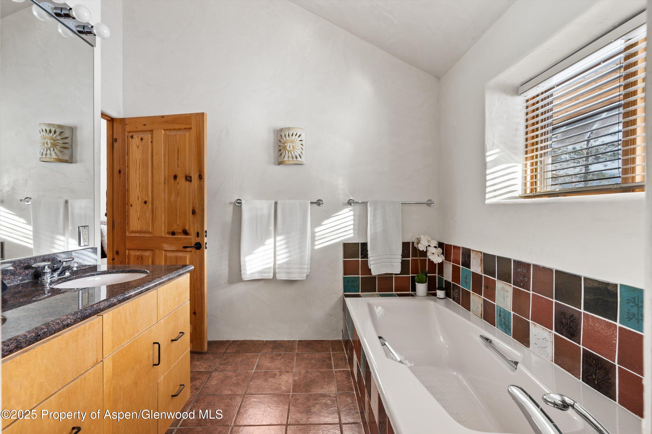 7282 Upper River Road Property Photo 16