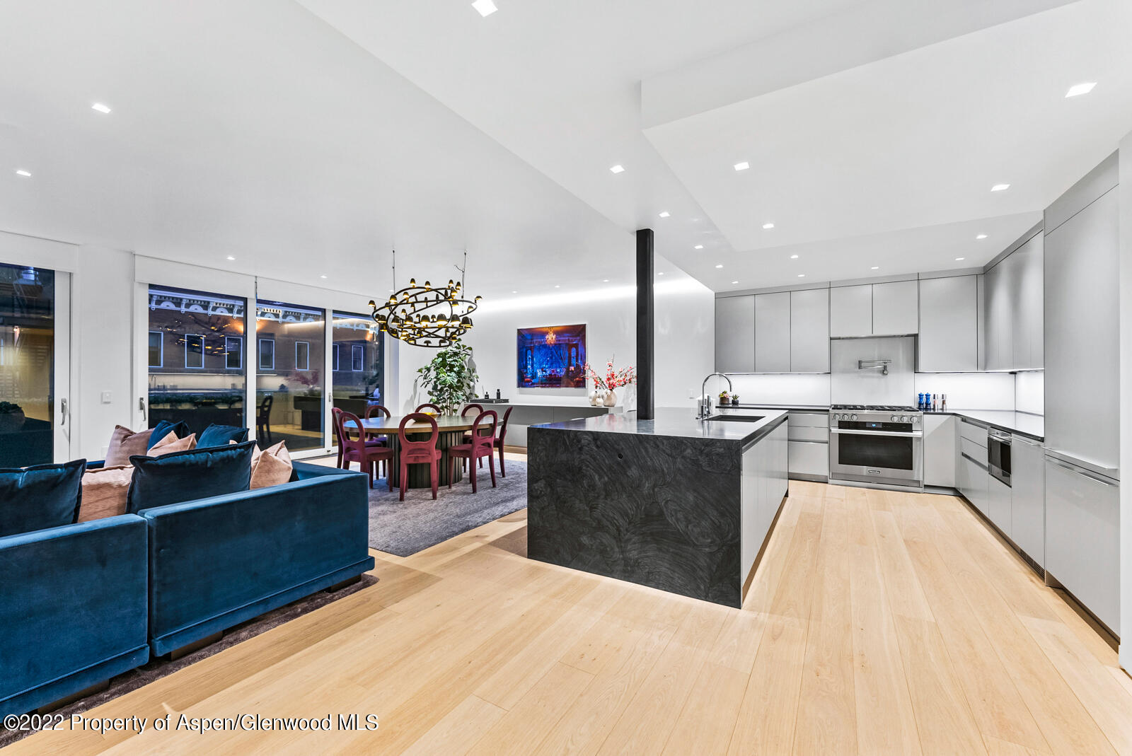 508 E Cooper Avenue, Unit 201 Property Photo 16