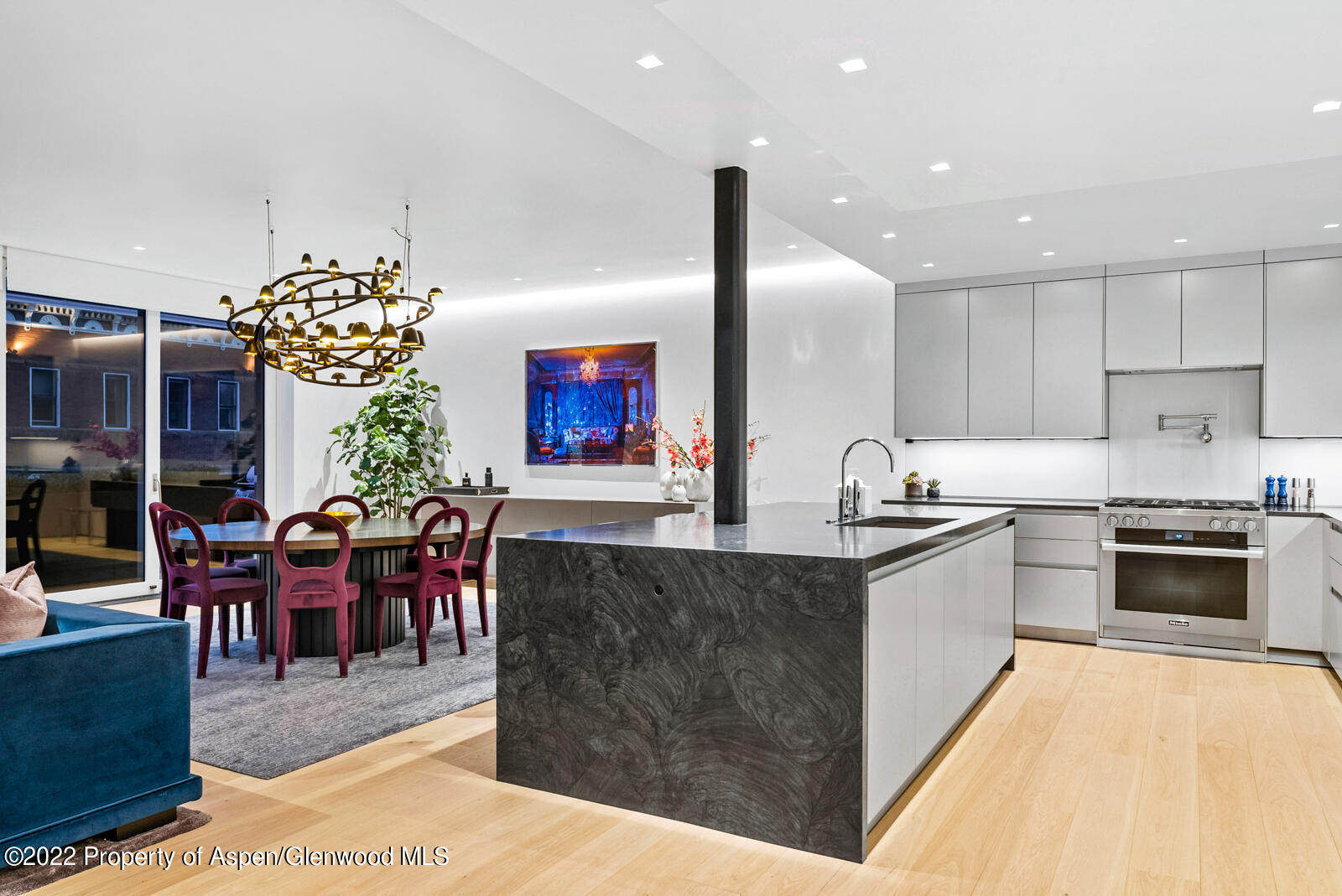 508 E Cooper Avenue, Unit 201 Property Photo 17