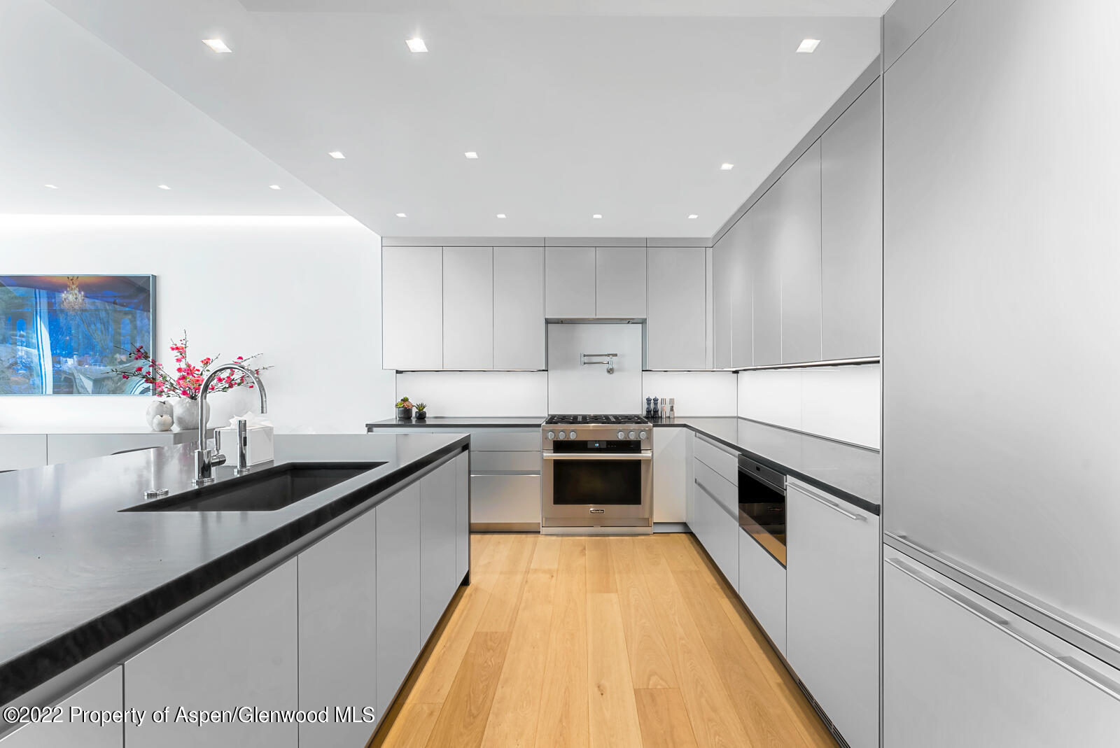 508 E Cooper Avenue, Unit 201 Property Photo 19