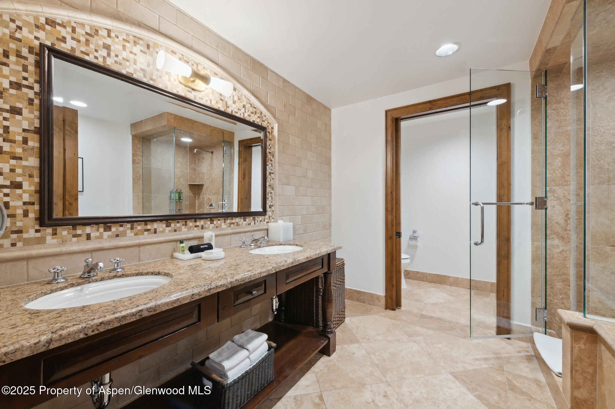415 E Dean St, Unit 25 Property Photo 15