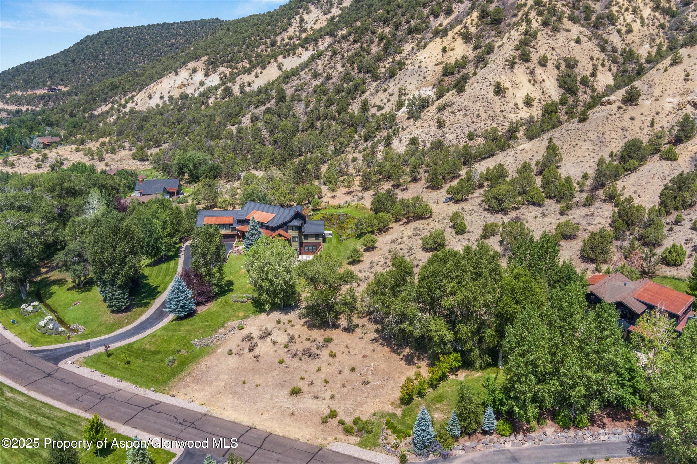 604 Larkspur Drive Property Photo 1