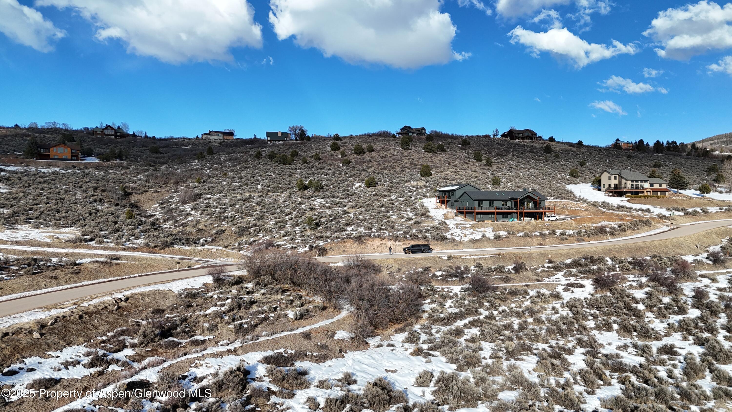 450 Green Meadow Drive Property Photo 10