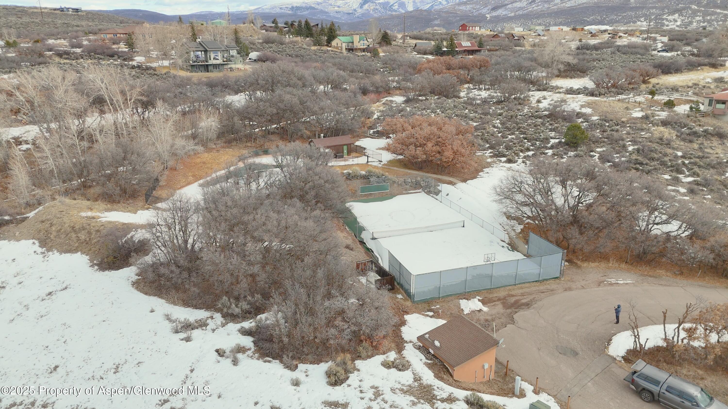 450 Green Meadow Drive Property Photo 26