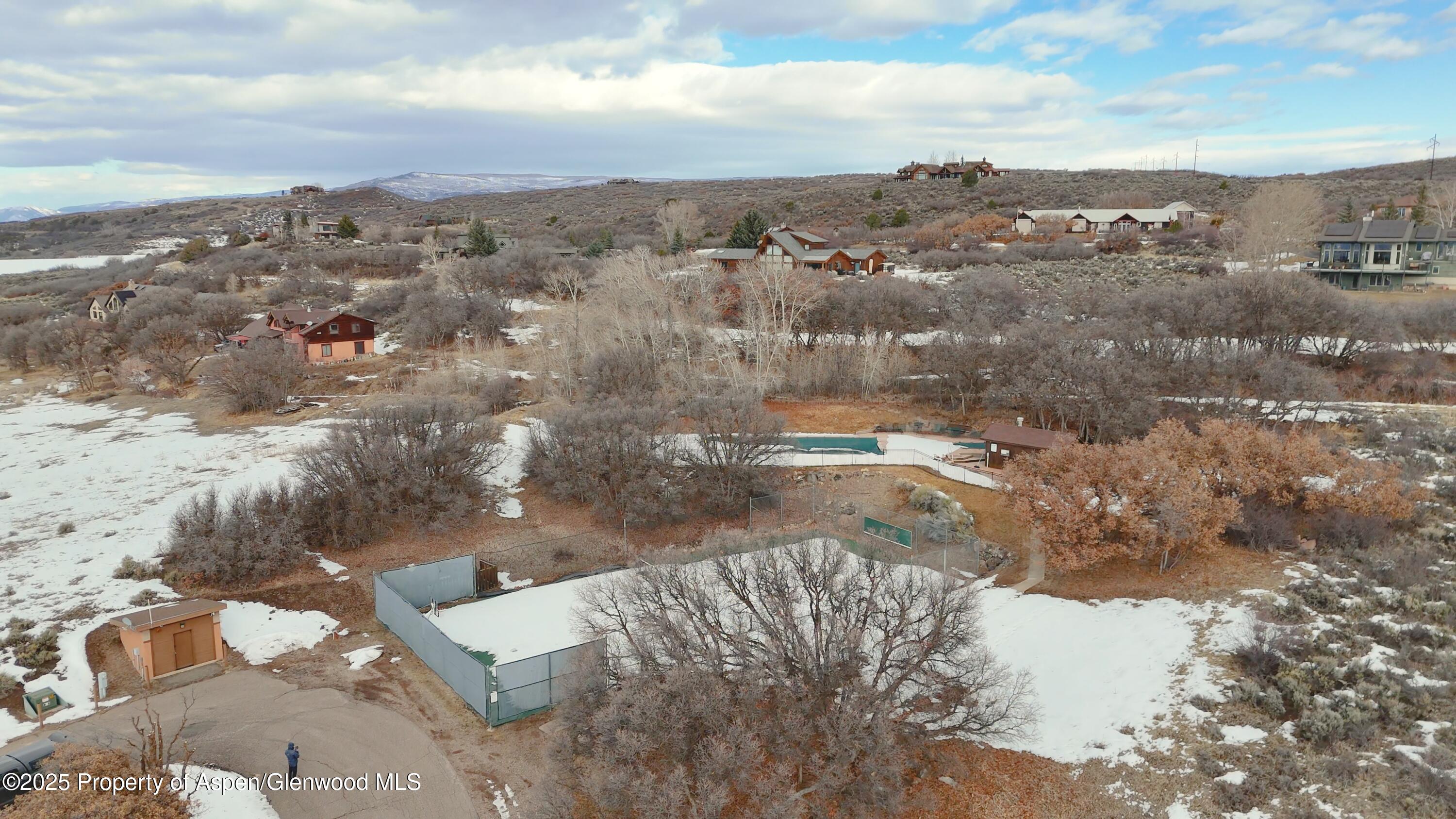 450 Green Meadow Drive Property Photo 27
