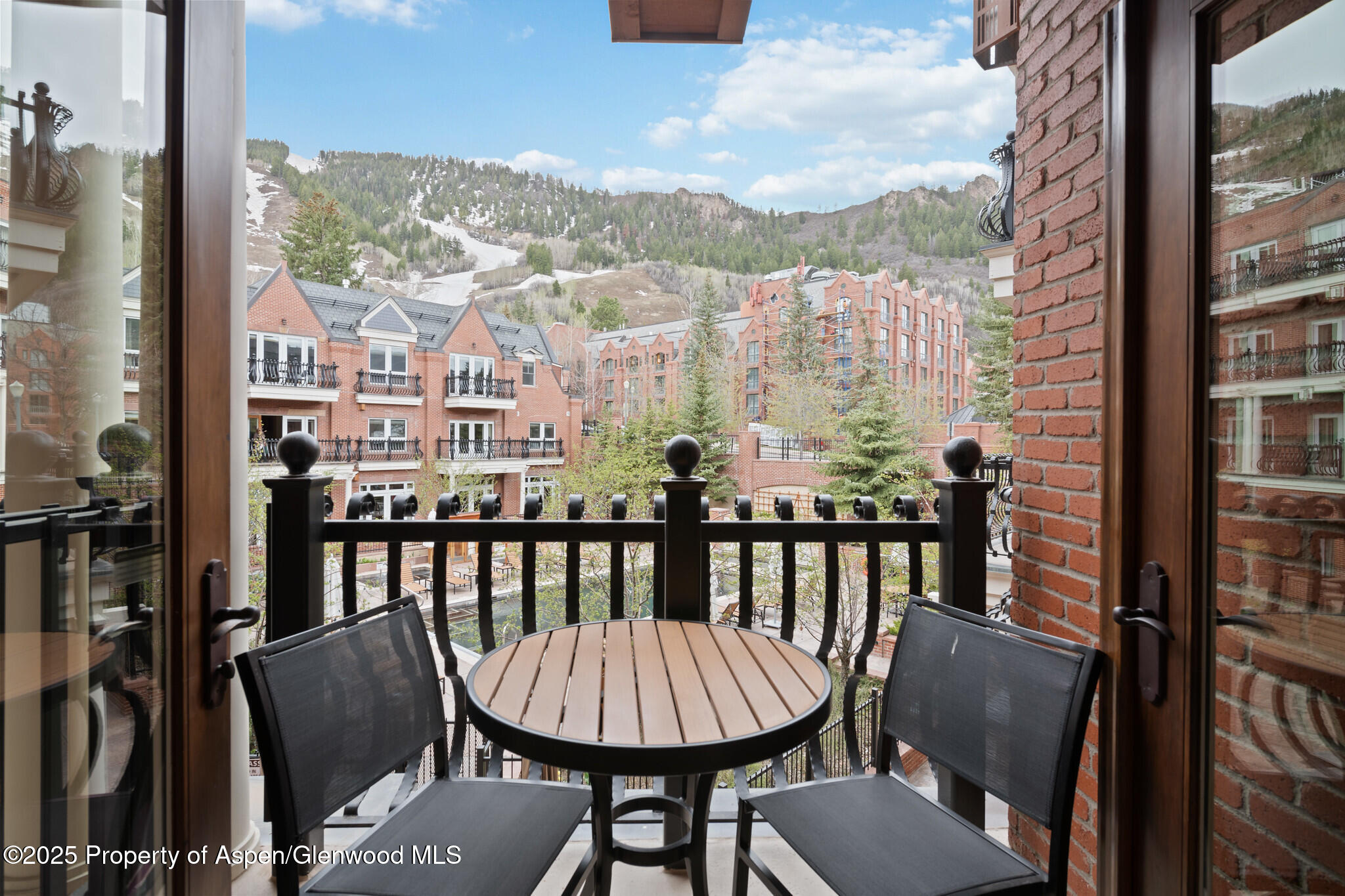 415 E Dean St, Unit 20 Property Photo 16