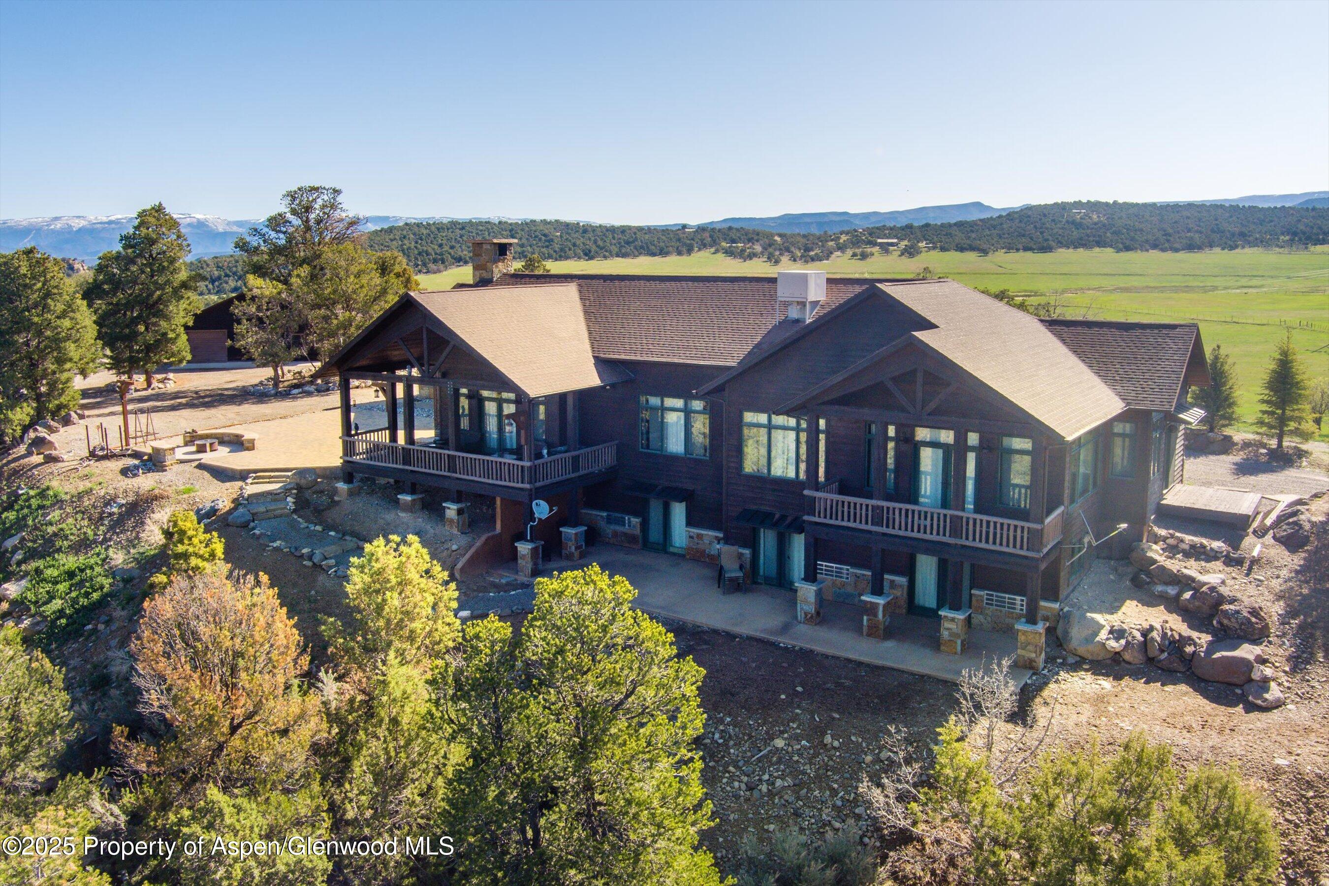 857 Indian Rock Road Property Photo 2