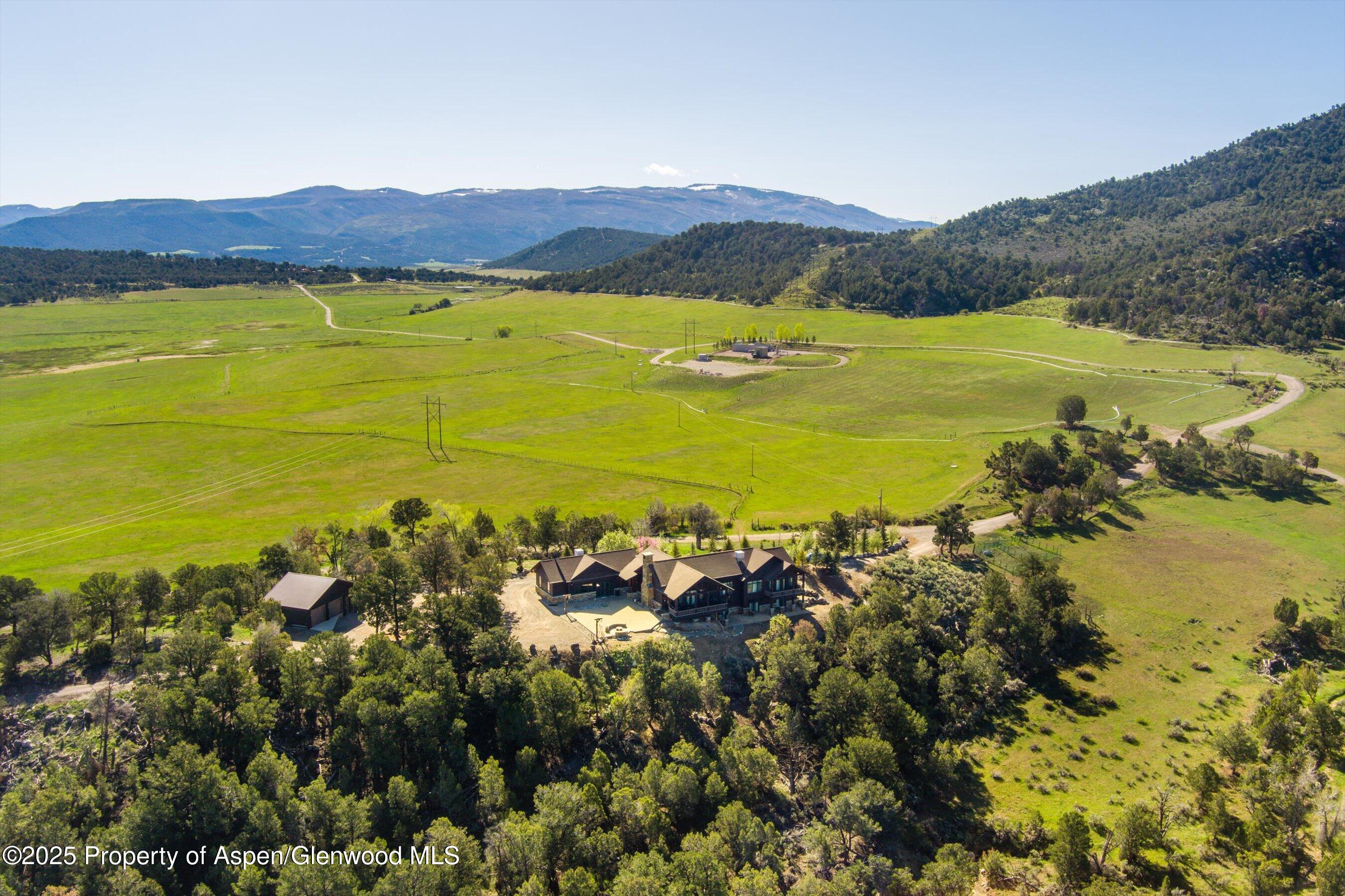 857 Indian Rock Road Property Photo 6