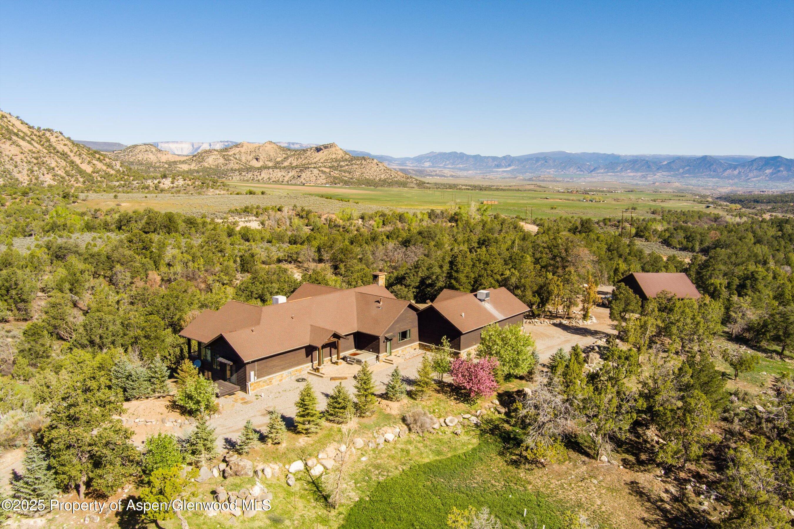 857 Indian Rock Road Property Photo 8