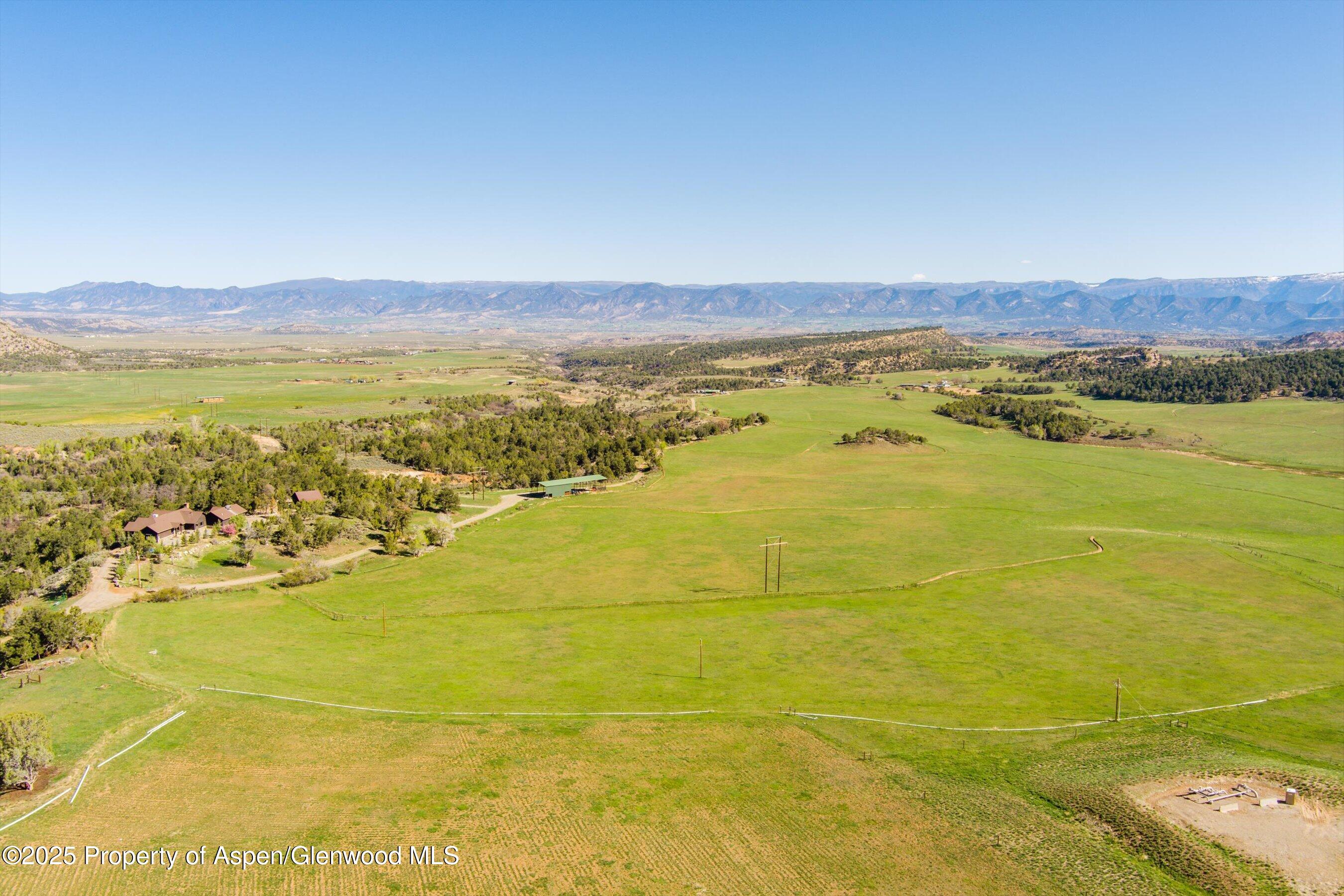 857 Indian Rock Road Property Photo 12