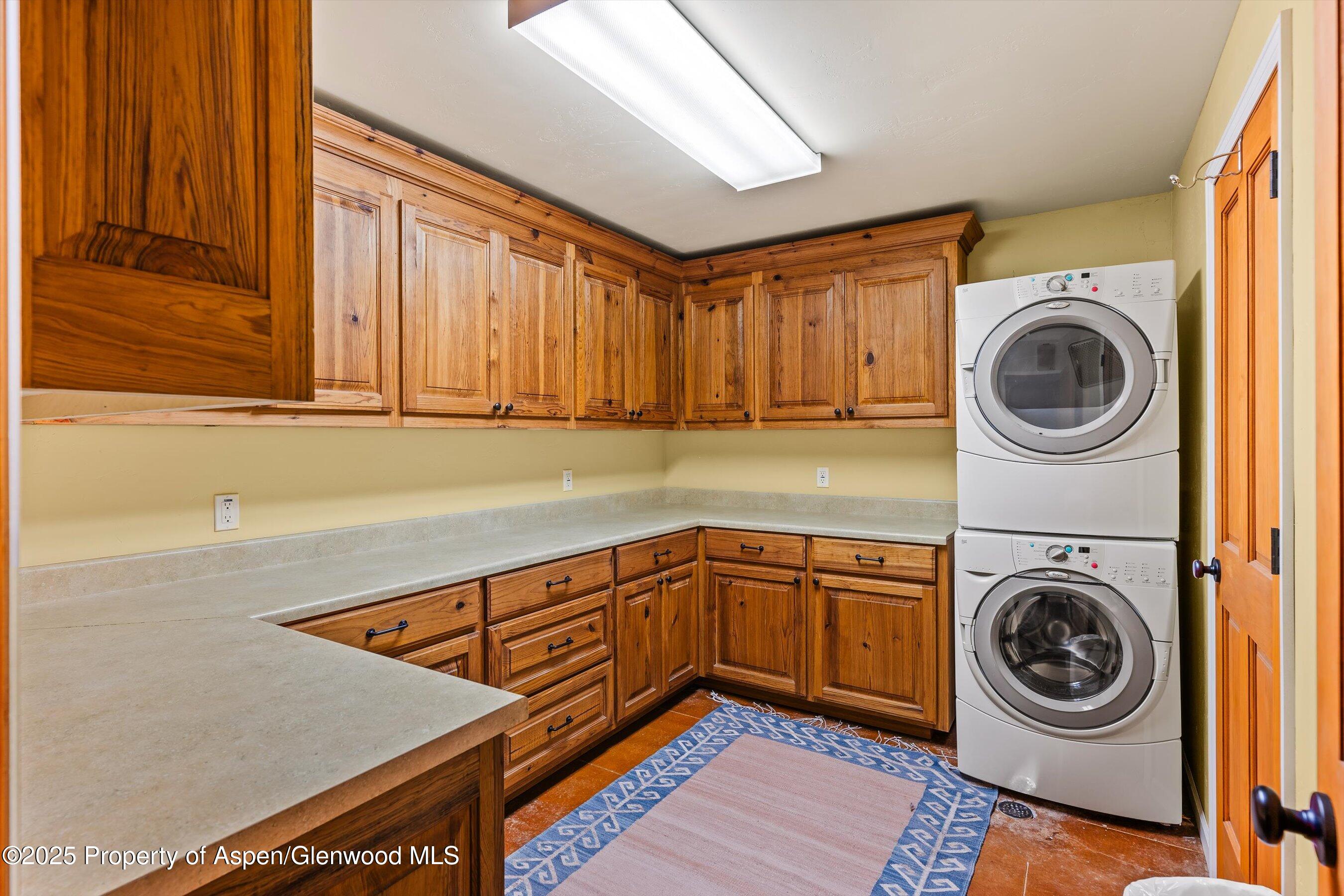 857 Indian Rock Road Property Photo 49