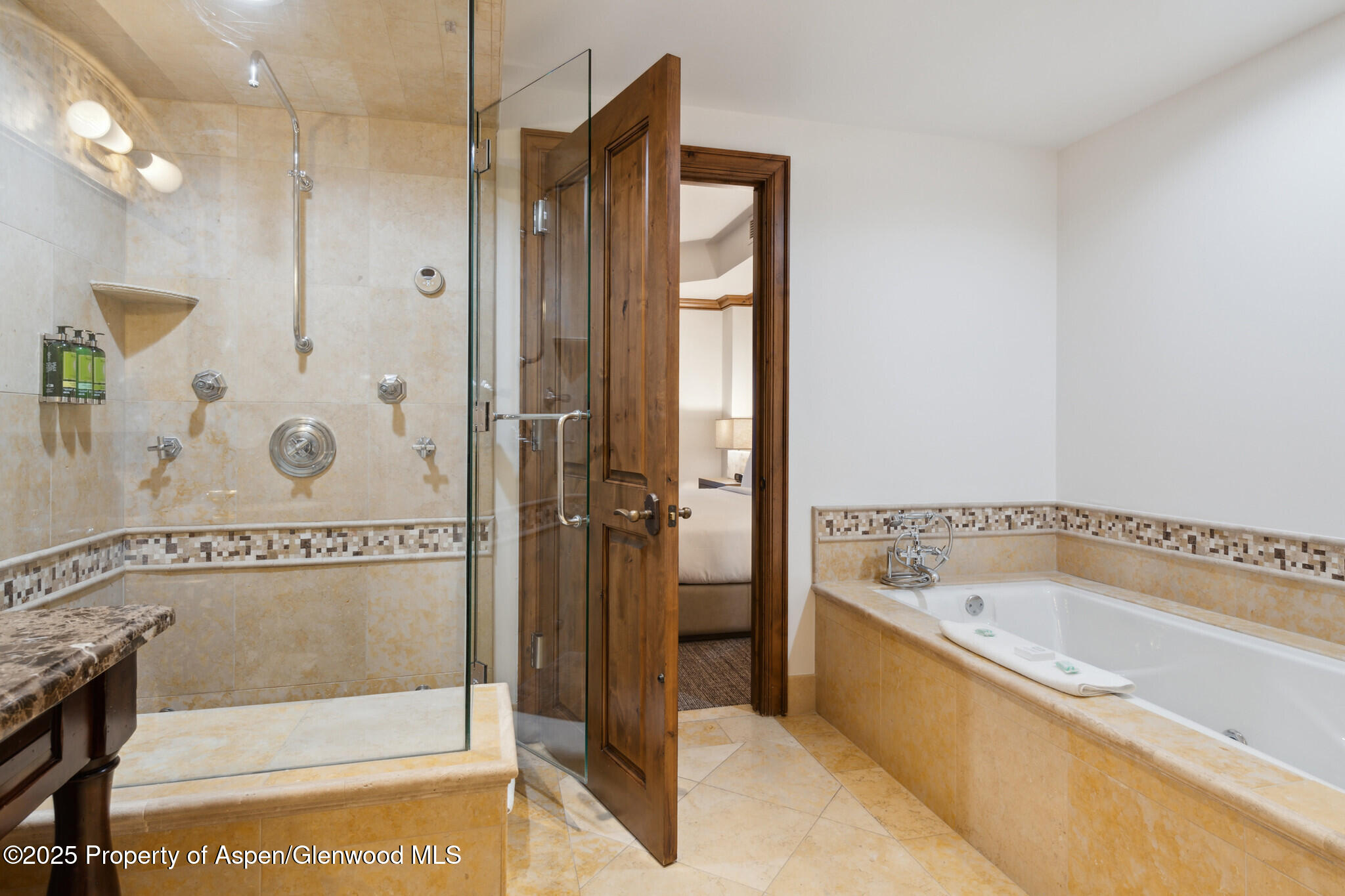 415 E Dean St, Unit 15 Property Photo 16