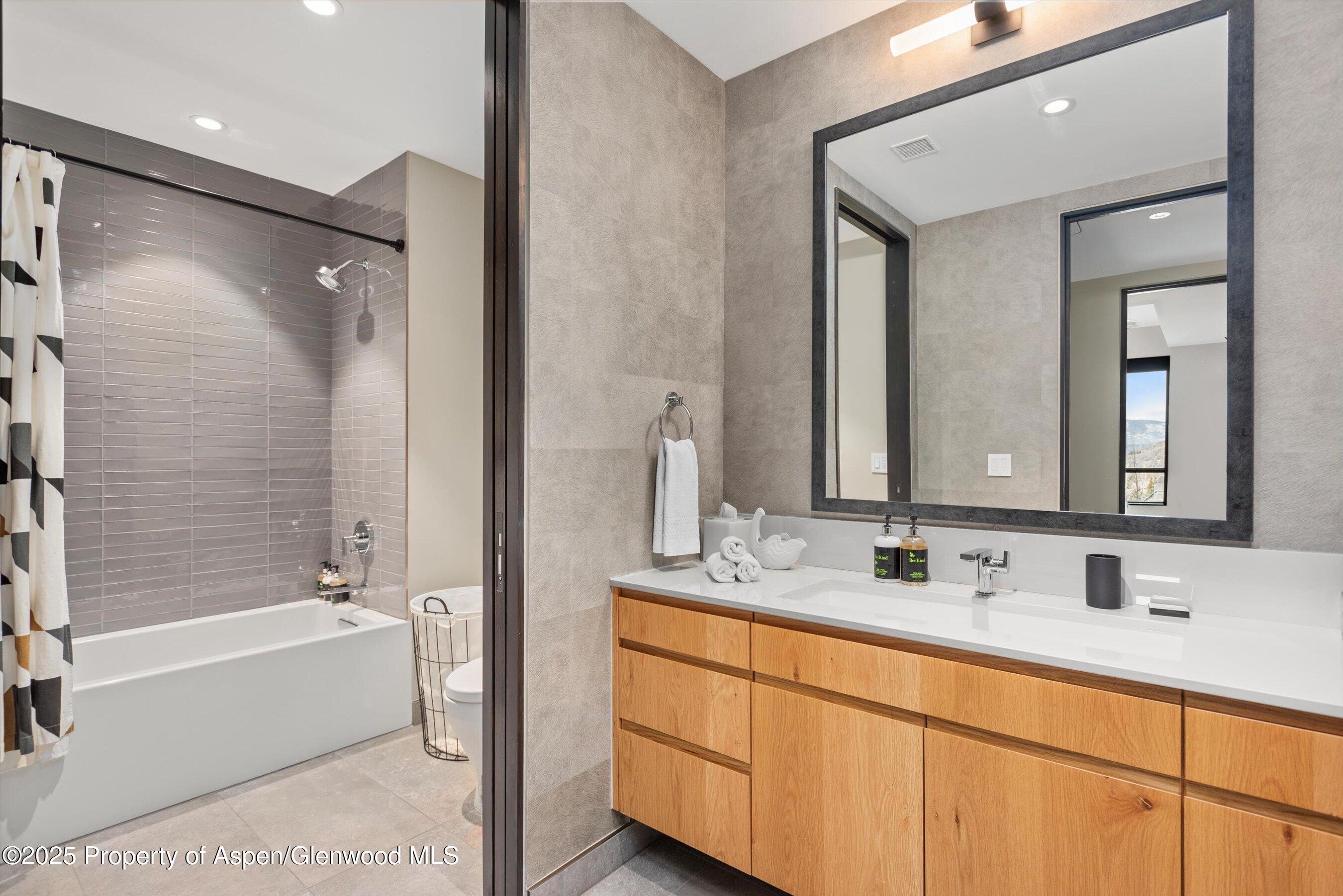 77 Wood Road, 303 Property Photo 8