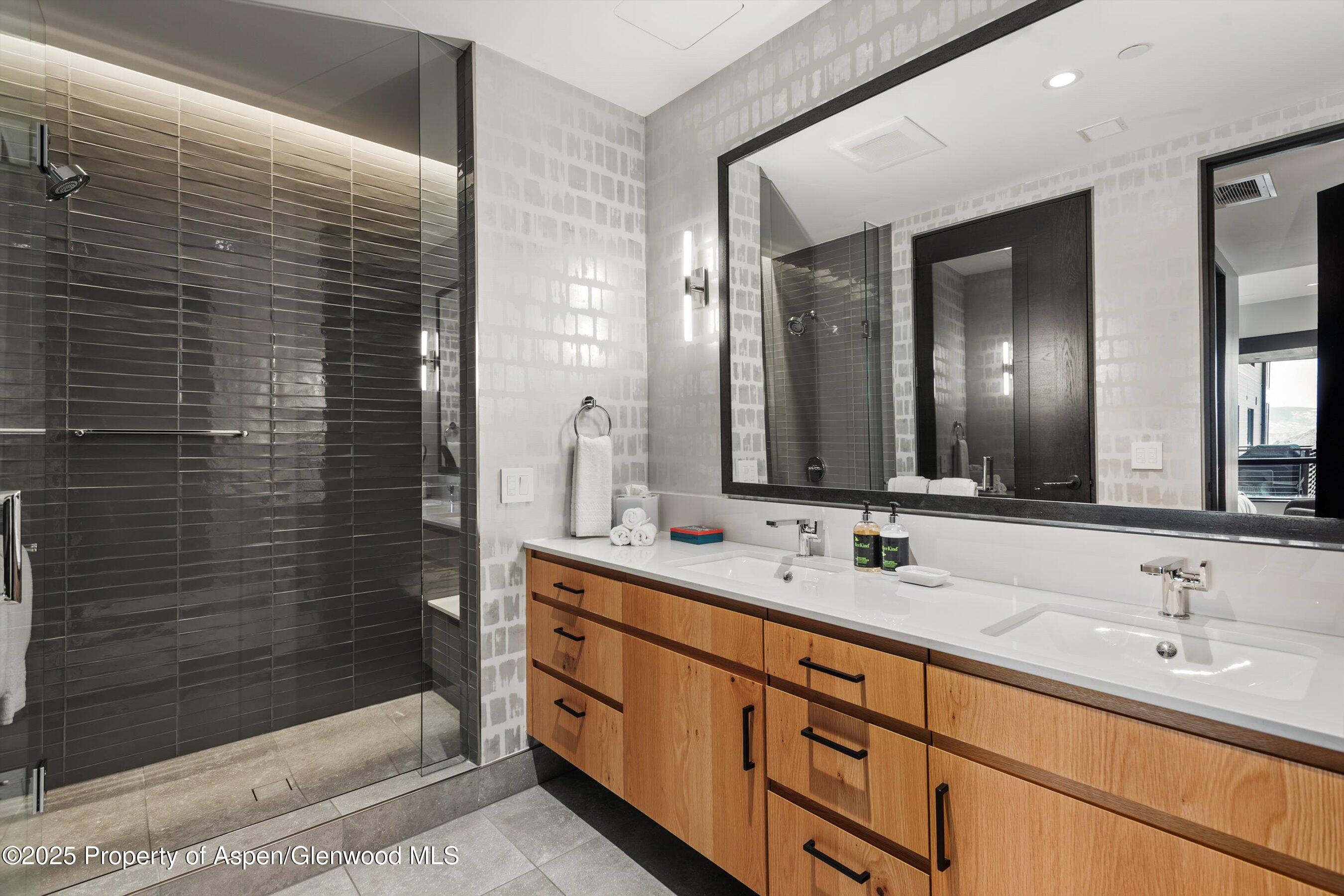 77 Wood Road, 303 Property Photo 14