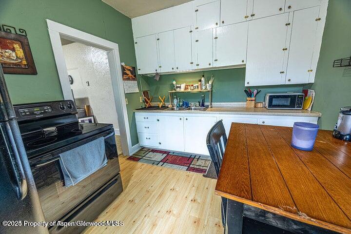 769 Legion Street Property Photo 5