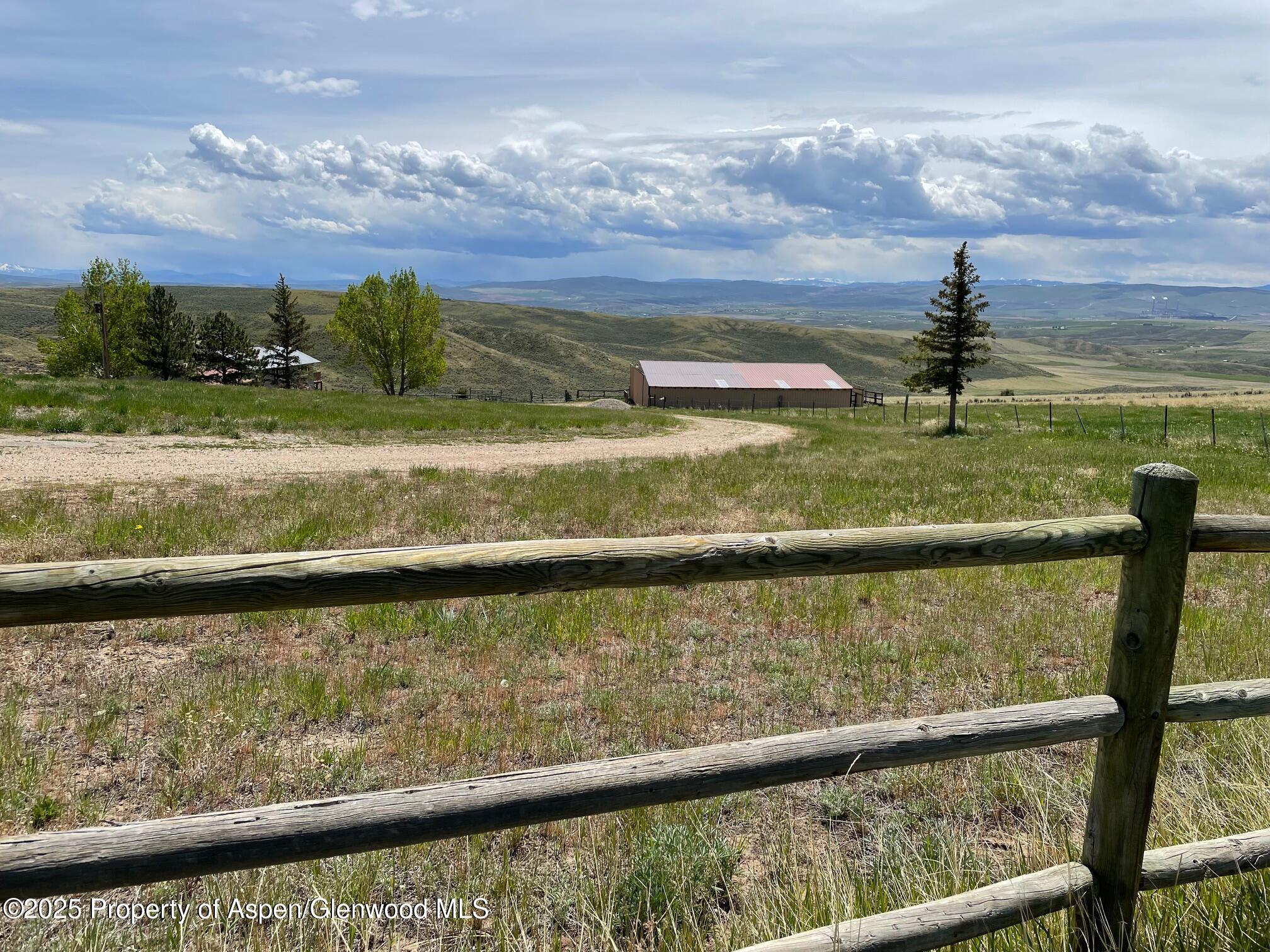 620 Ponderosa Pass Property Photo 4