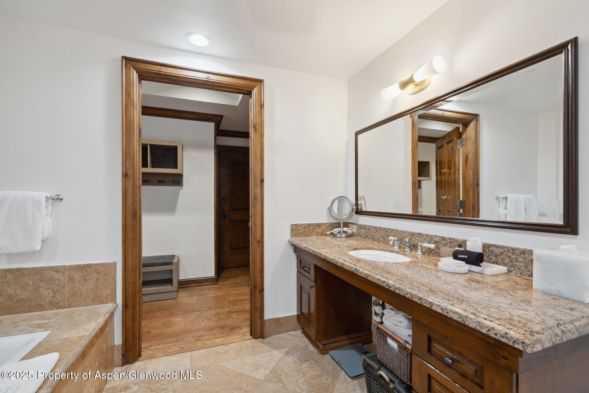 415 E Dean St, Unit 21 Property Photo 20