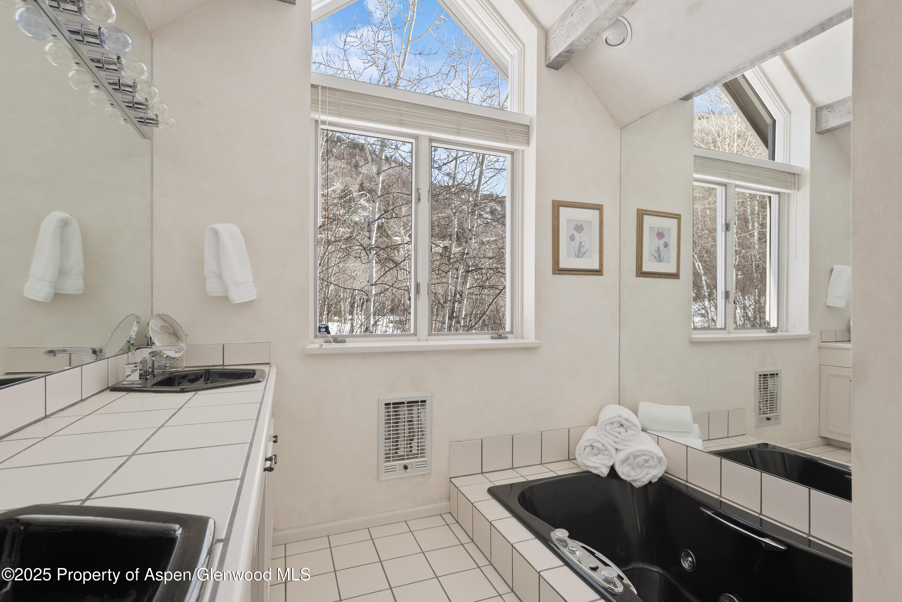 60 Northway Drive Property Photo 13