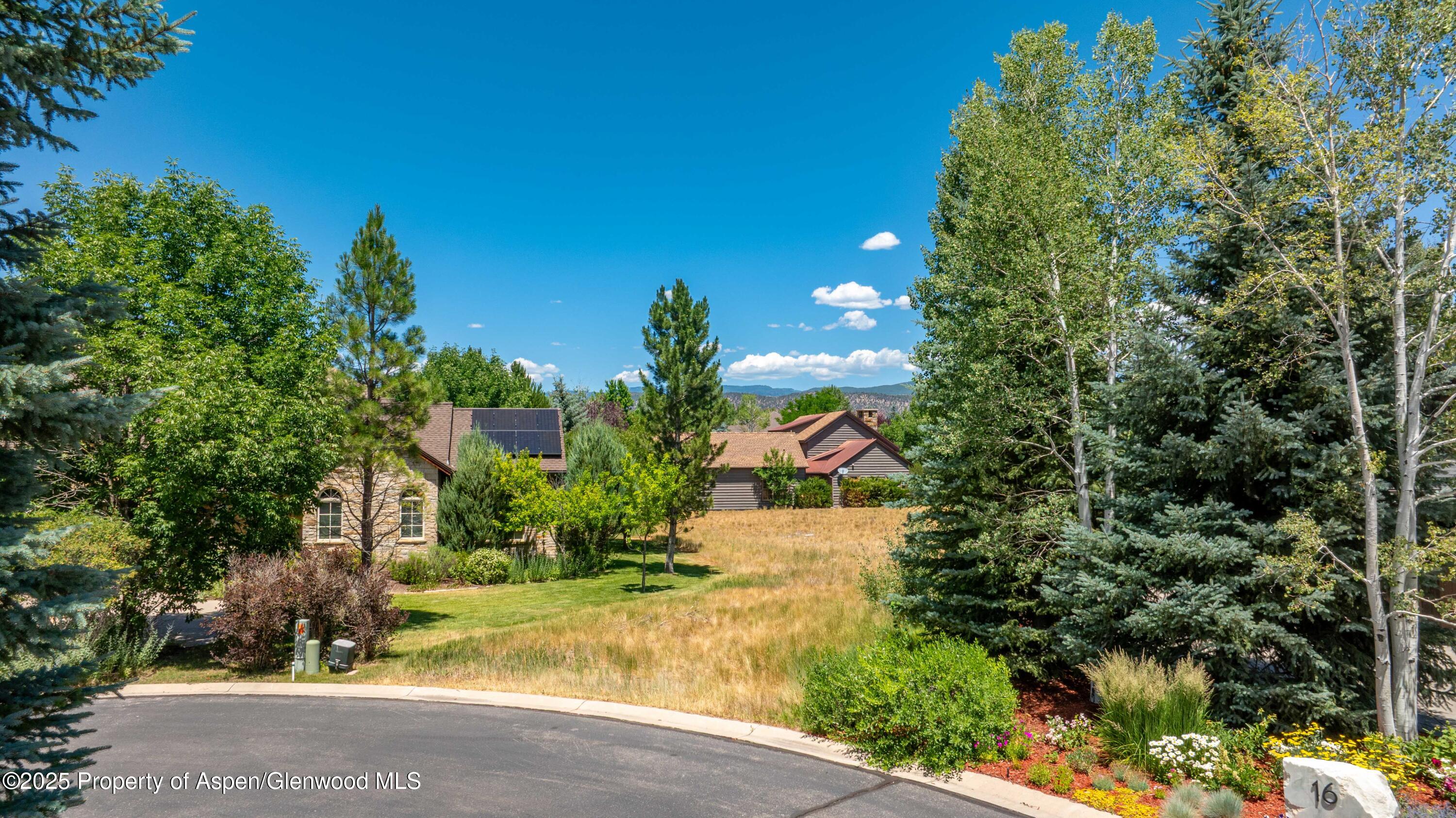 28 Spring Loop Property Photo 4