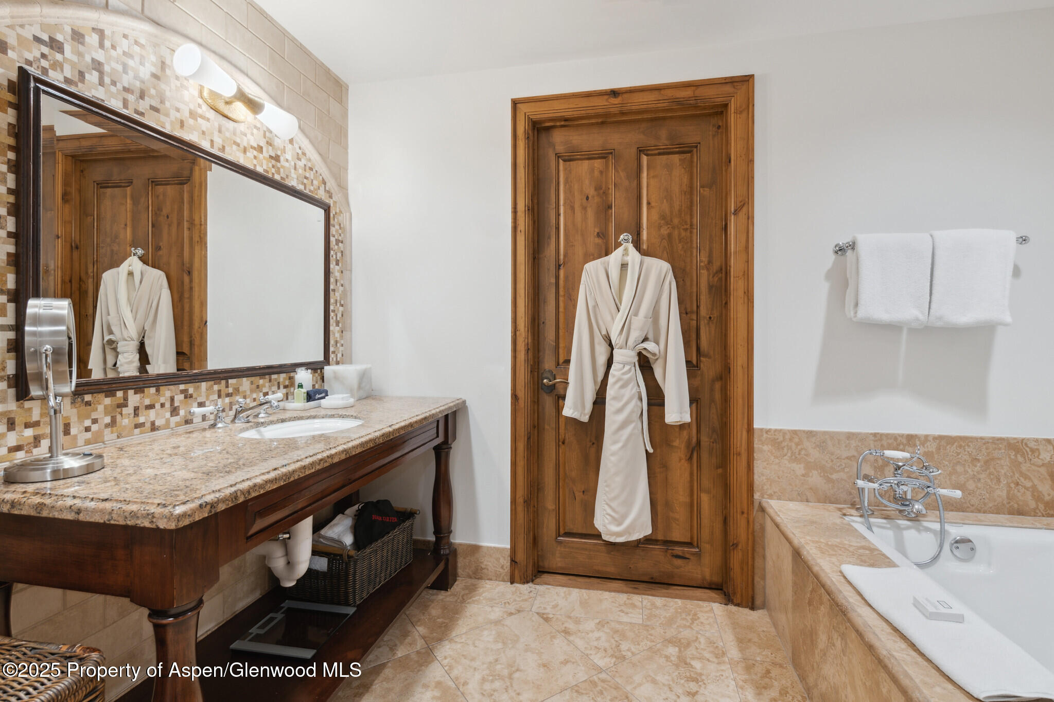 415 E Dean St, Unit 36 Property Photo 22