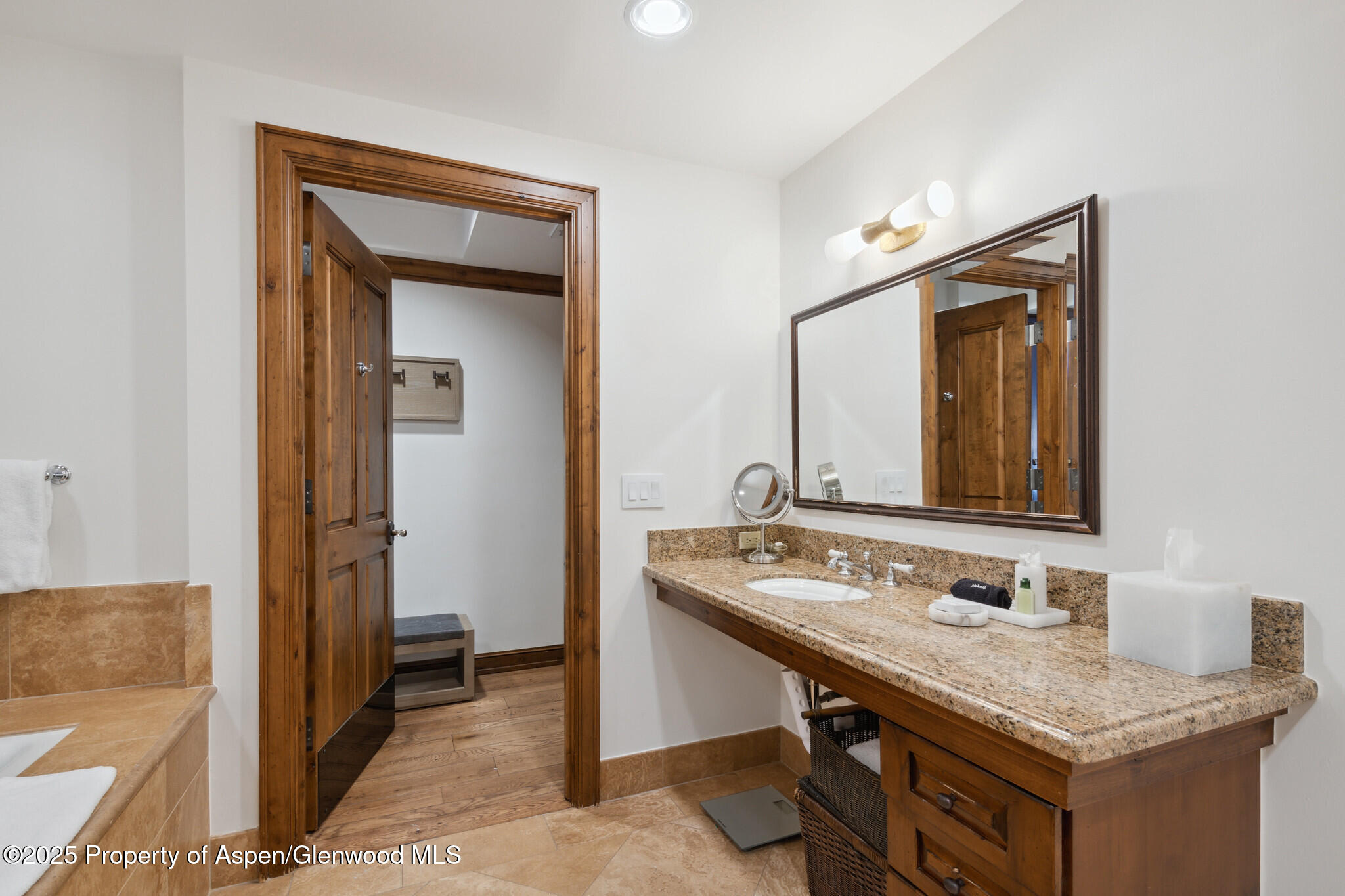 415 E Dean St, Unit 36 Property Photo 27