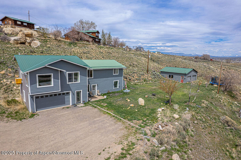 86 Counts Drive Property Photo 2