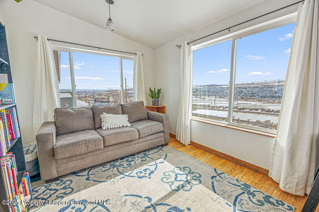 86 Counts Drive Property Photo 6