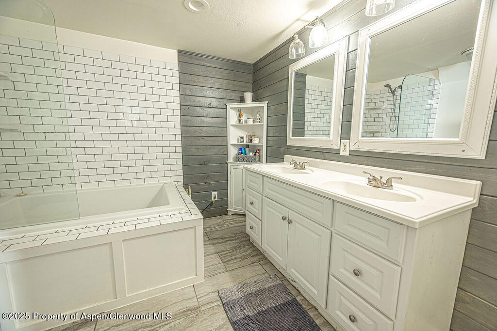 86 Counts Drive Property Photo 21