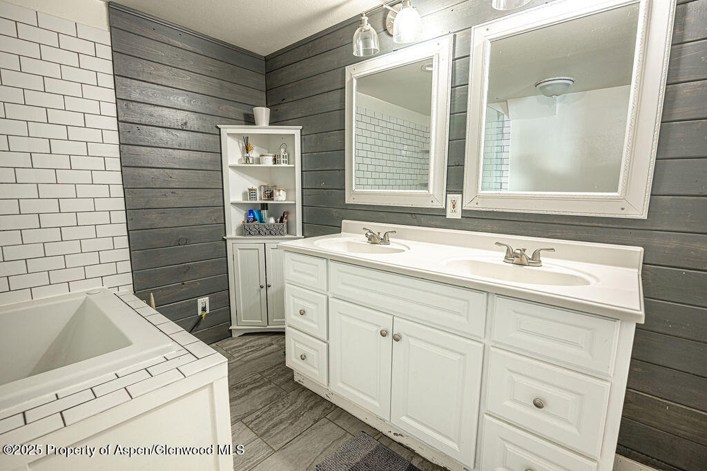 86 Counts Drive Property Photo 23