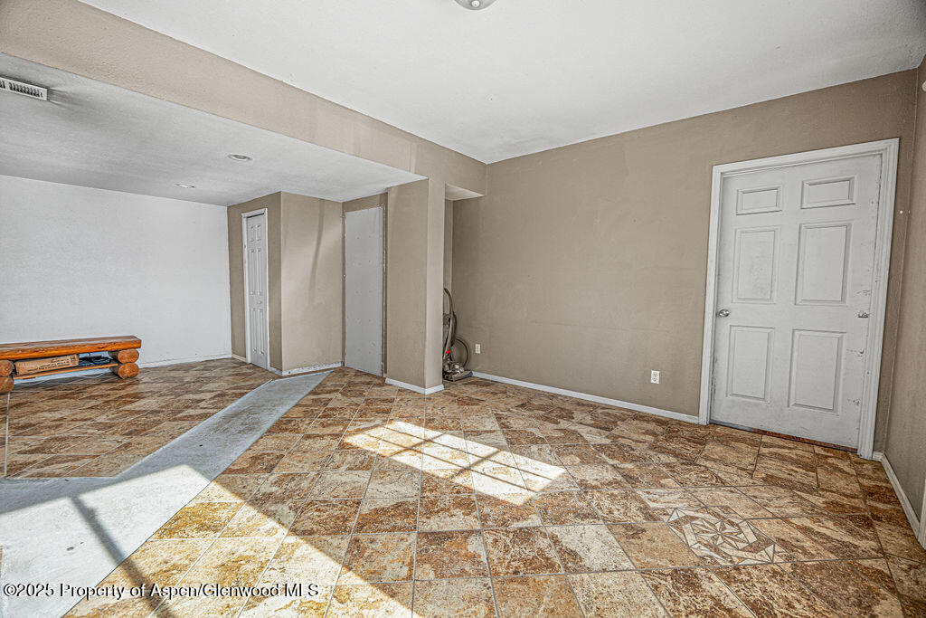 86 Counts Drive Property Photo 36