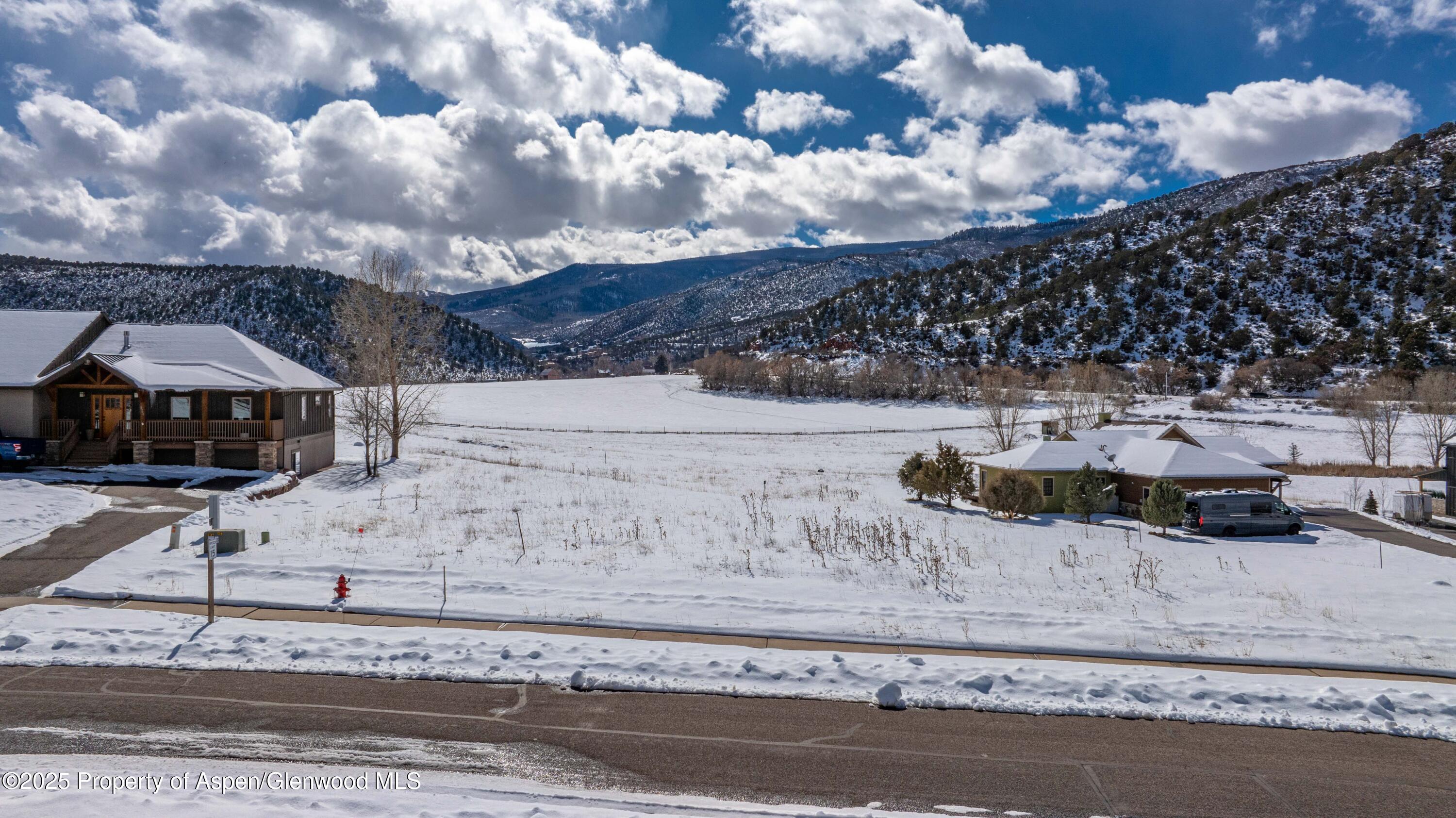 408 Red Cliff Circle Property Photo
