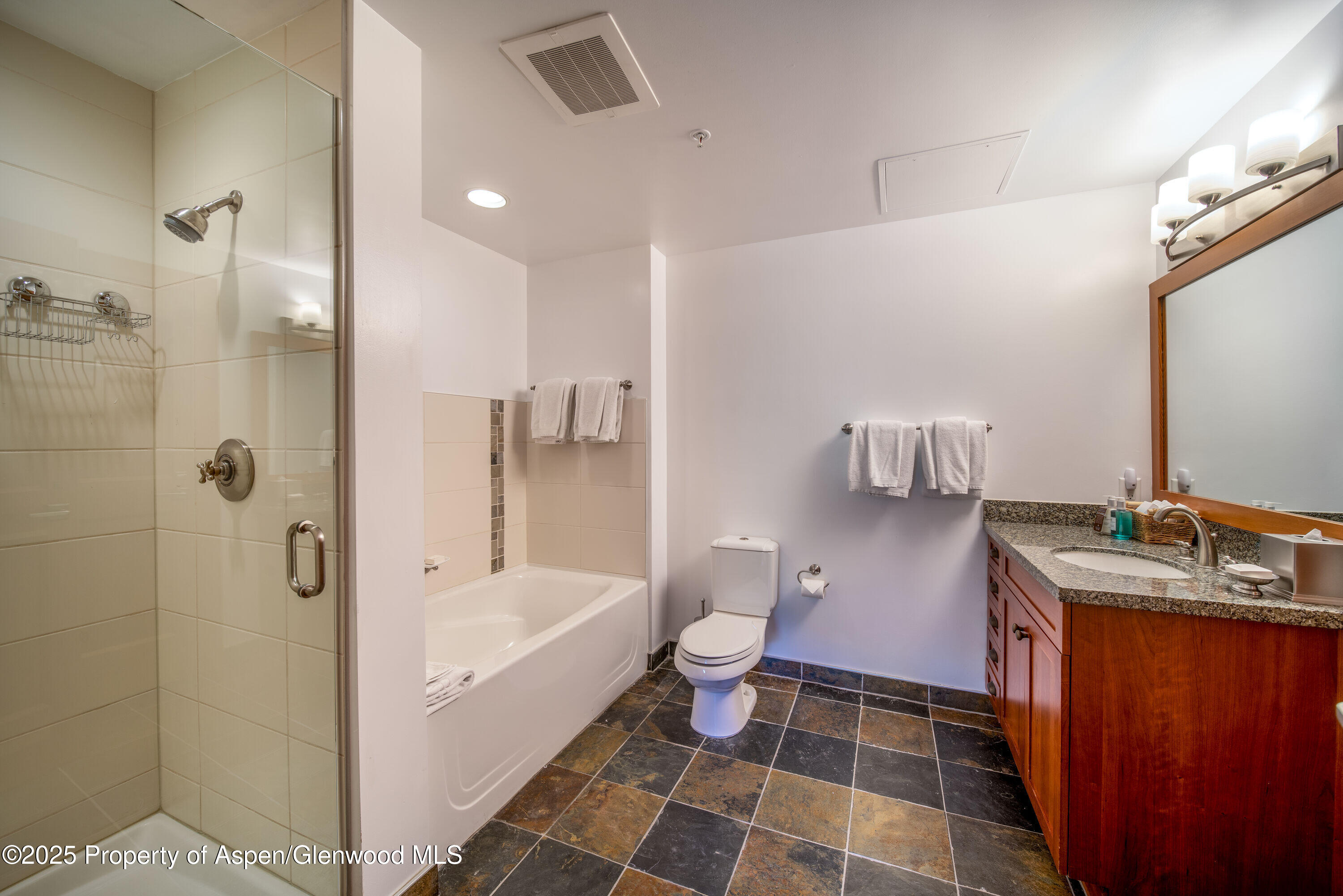 110 Carriage Way, 3403 Property Photo 11