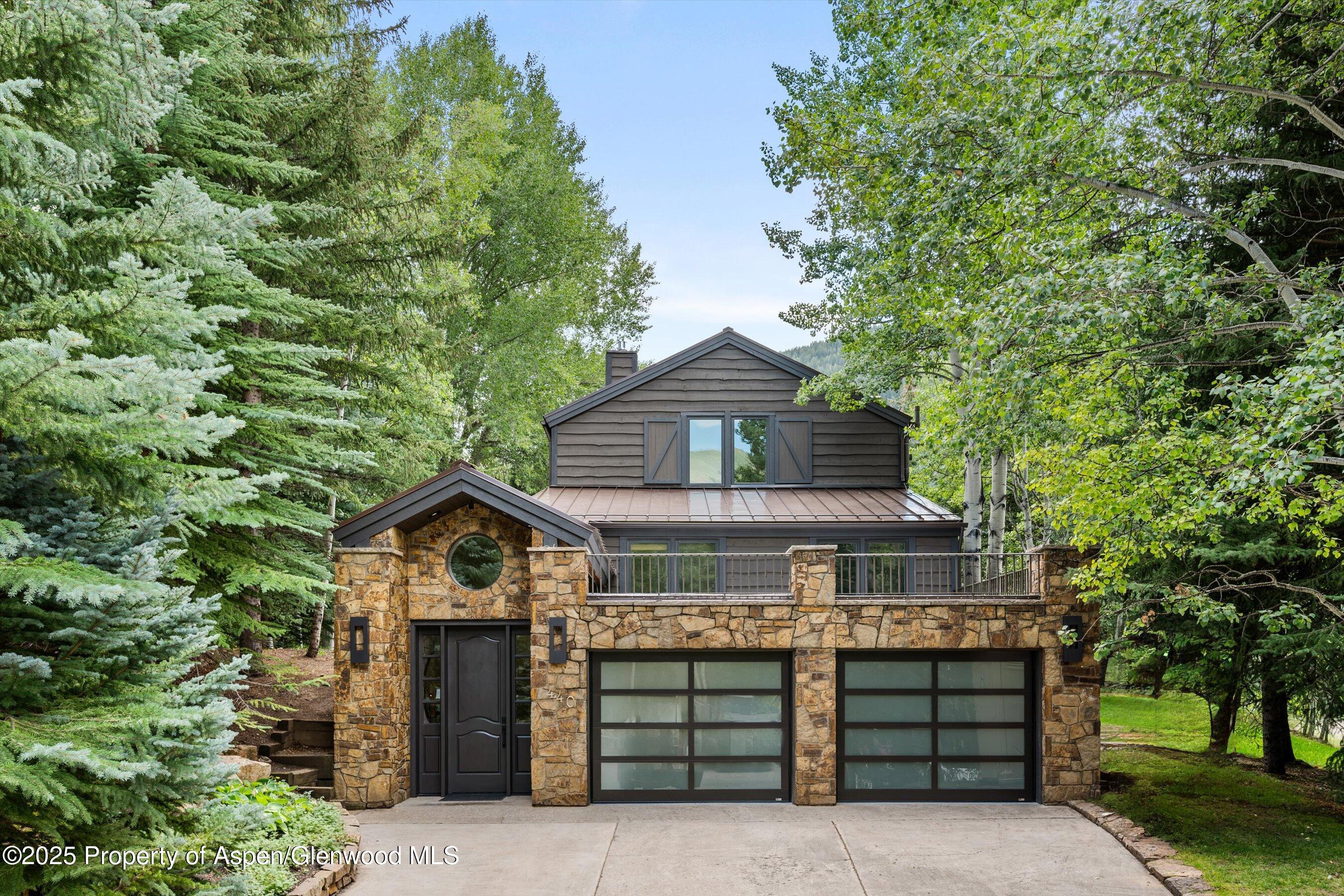 440 Alpine Court Property Photo 1