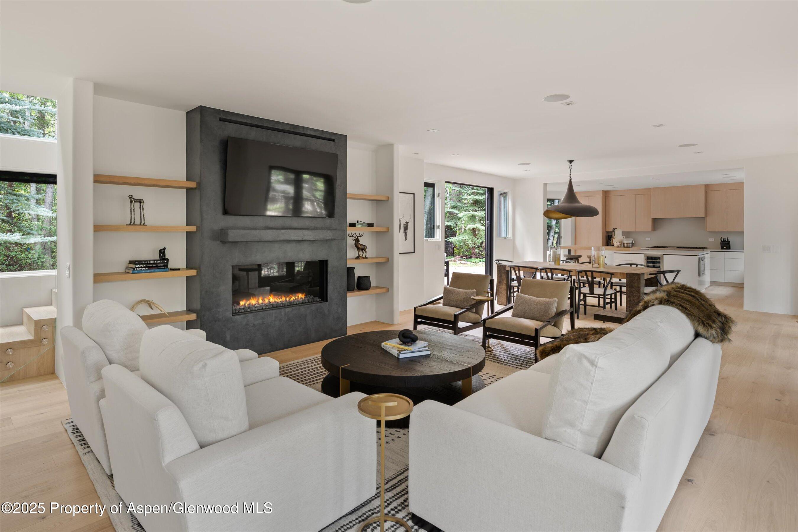 440 Alpine Court Property Photo 6
