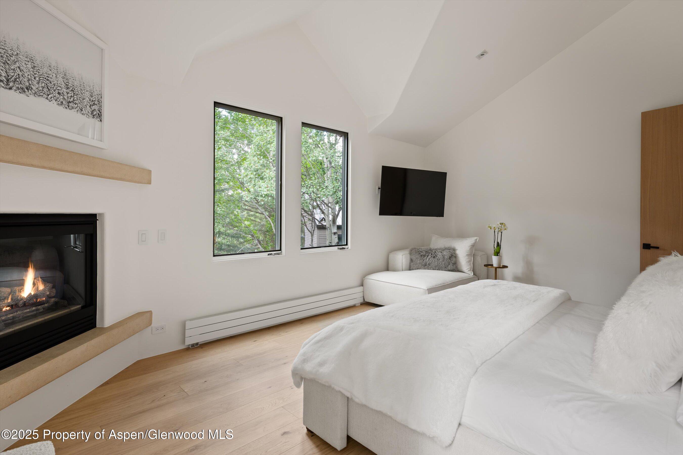 440 Alpine Court Property Photo 16