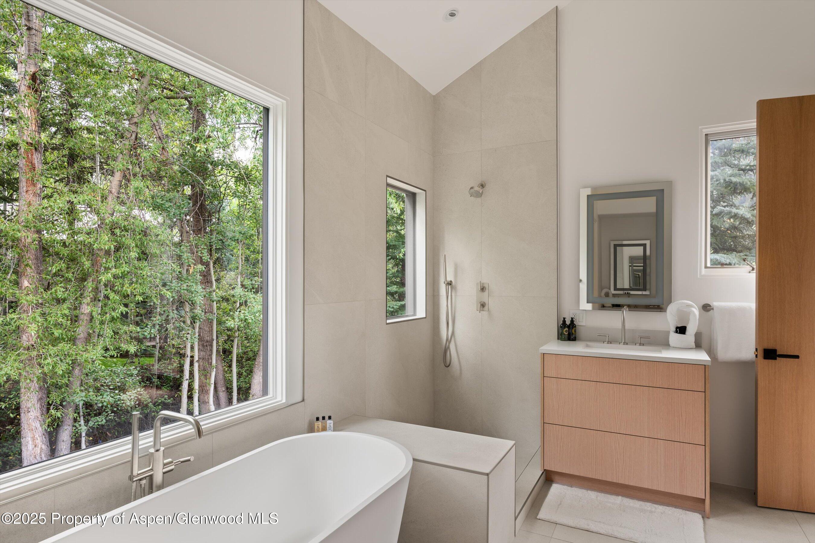 440 Alpine Court Property Photo 17