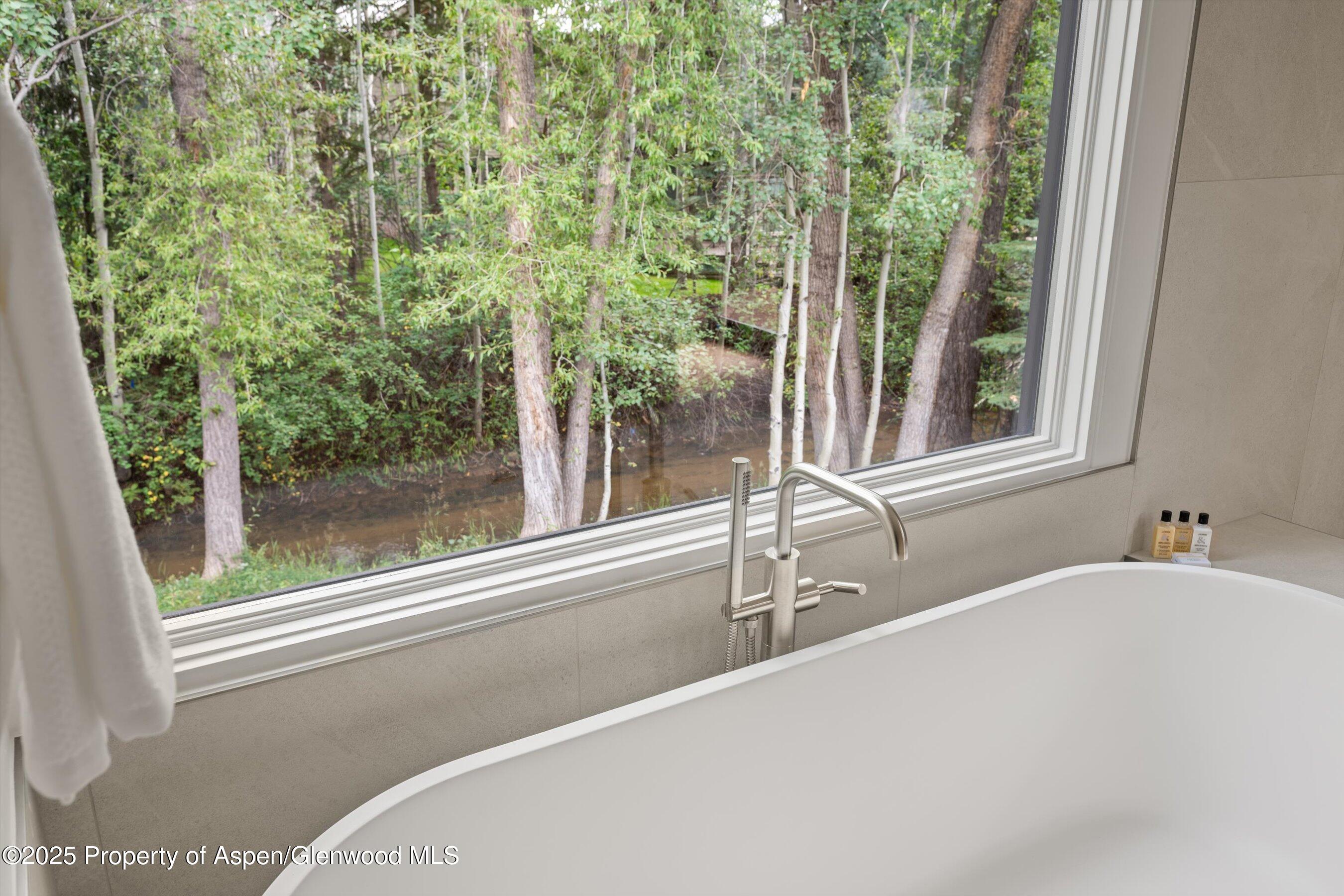 440 Alpine Court Property Photo 19
