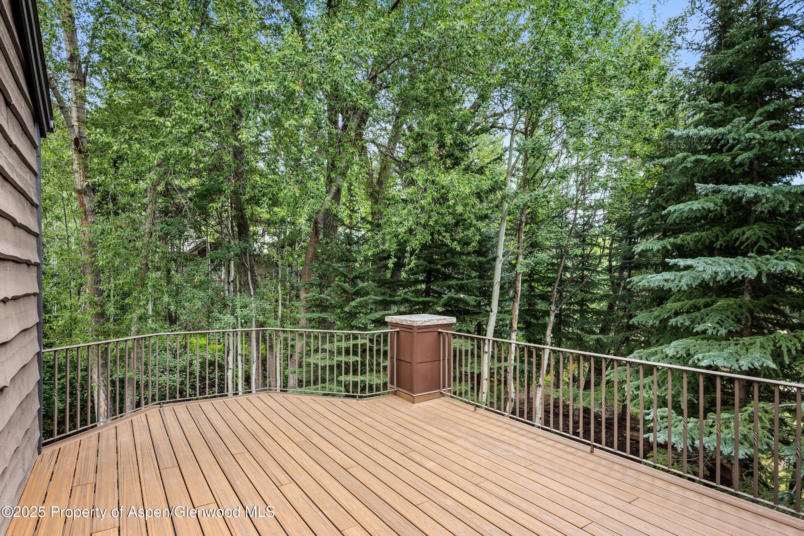 440 Alpine Court Property Photo 21