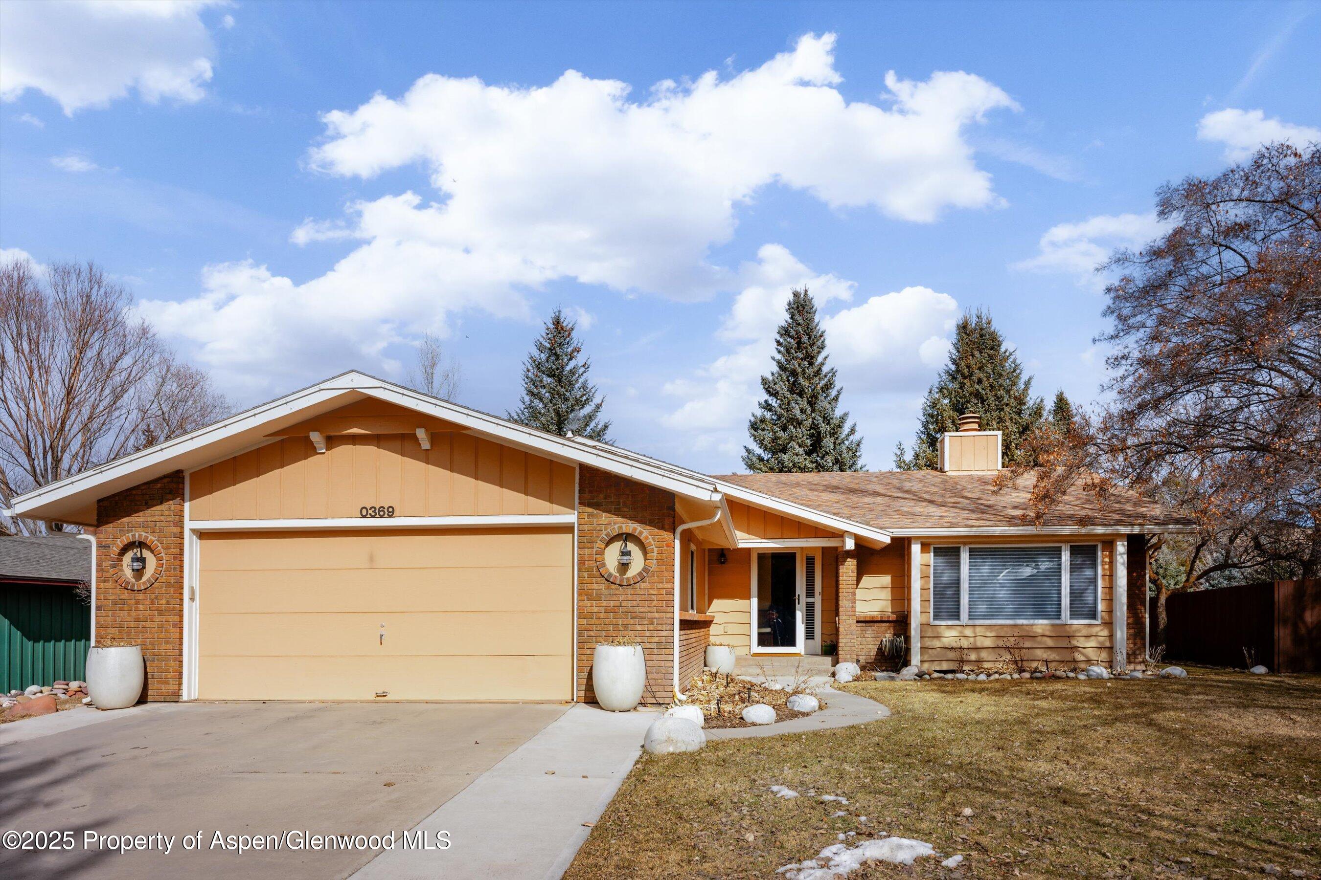 369 Stagecoach Lane Property Photo