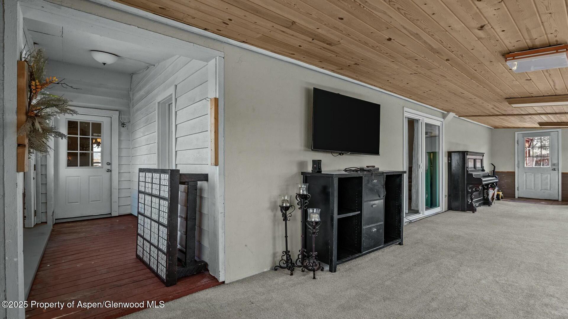 10479 50 Road Property Photo 18
