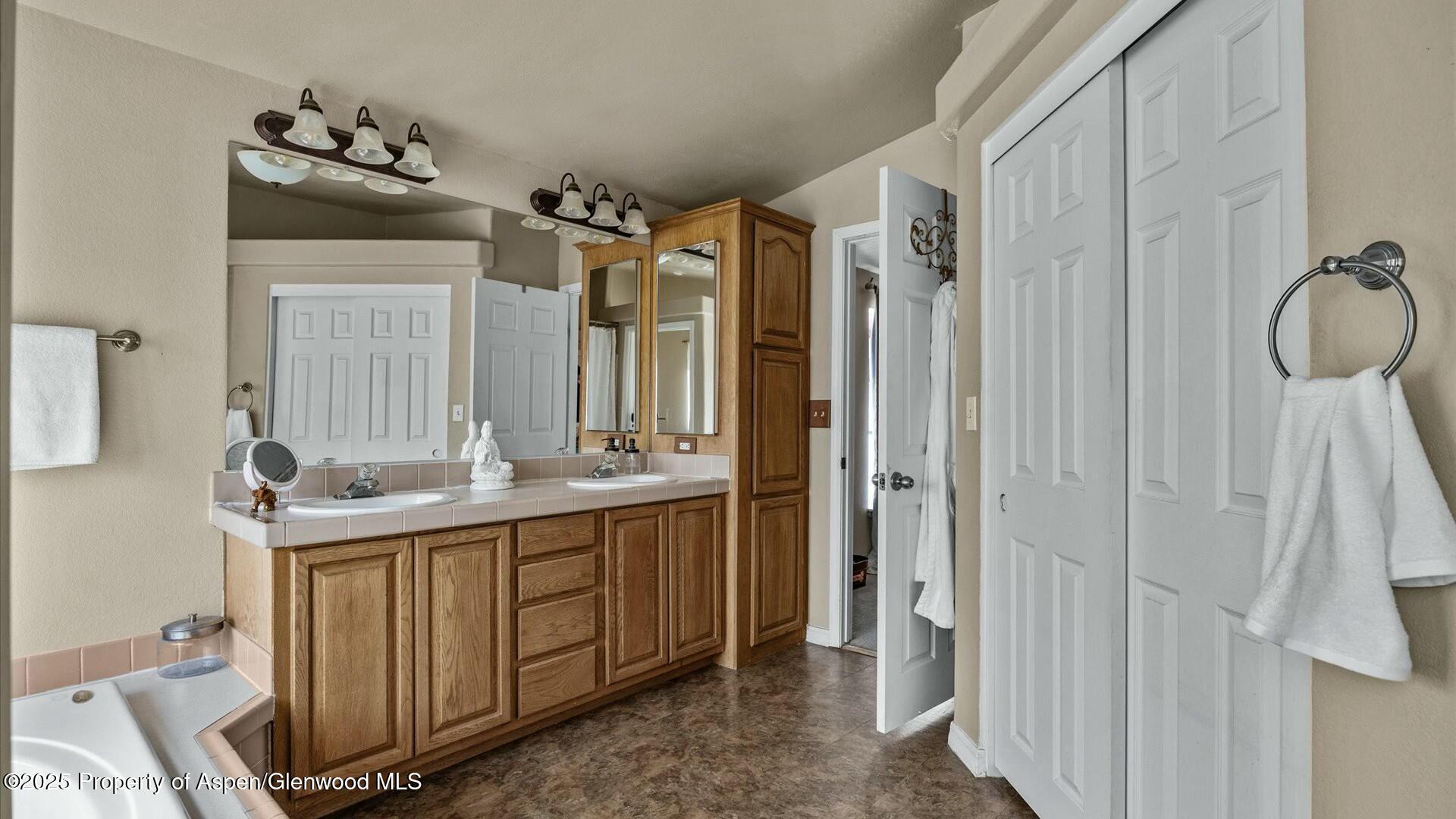 10479 50 Road Property Photo 22