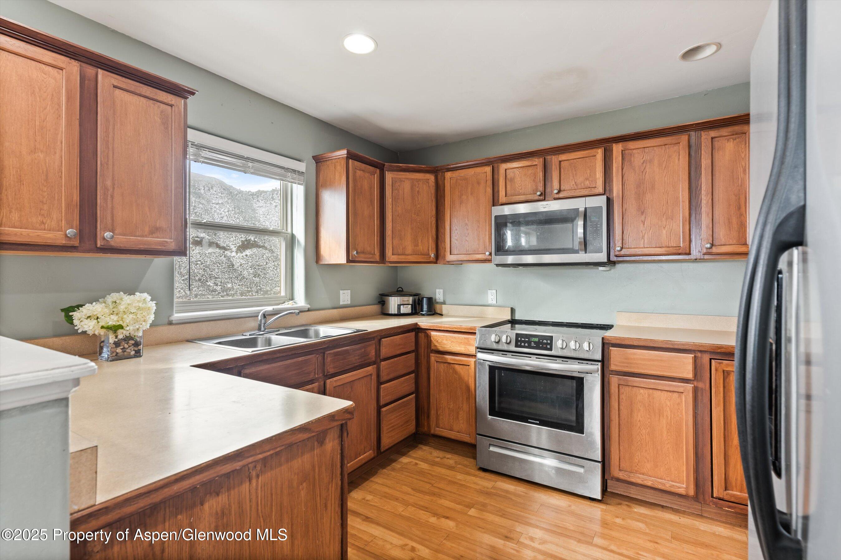 Castle Ridge Real Estate Listings Main Image