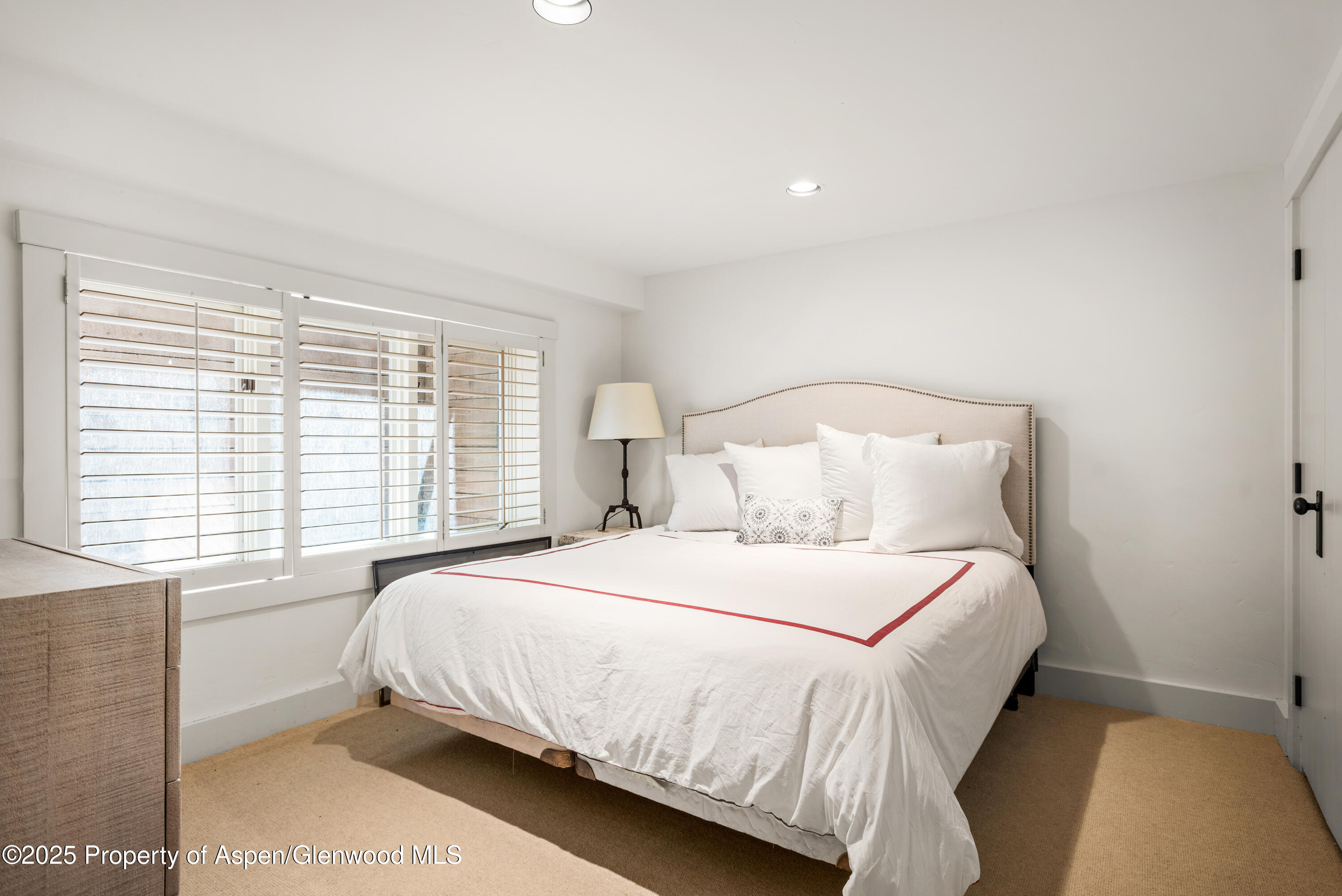 901 W Francis Street Property Photo 16