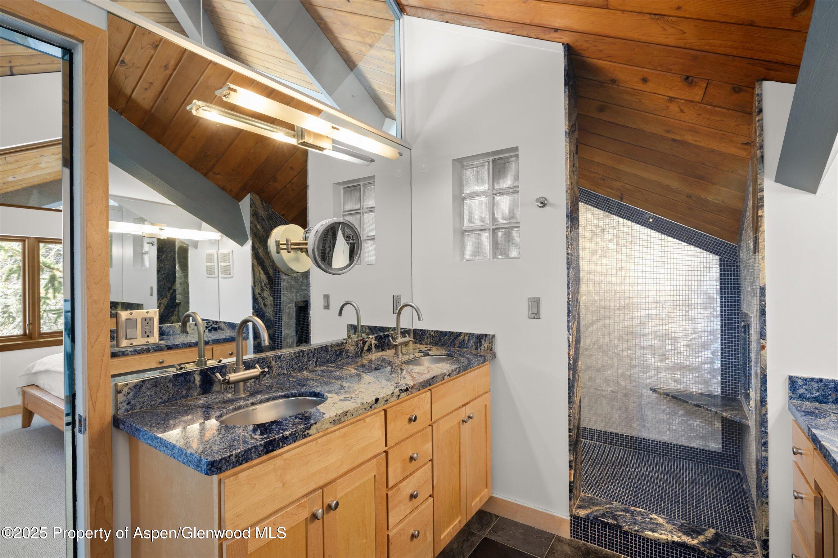 201 Midland Avenue Property Photo 16