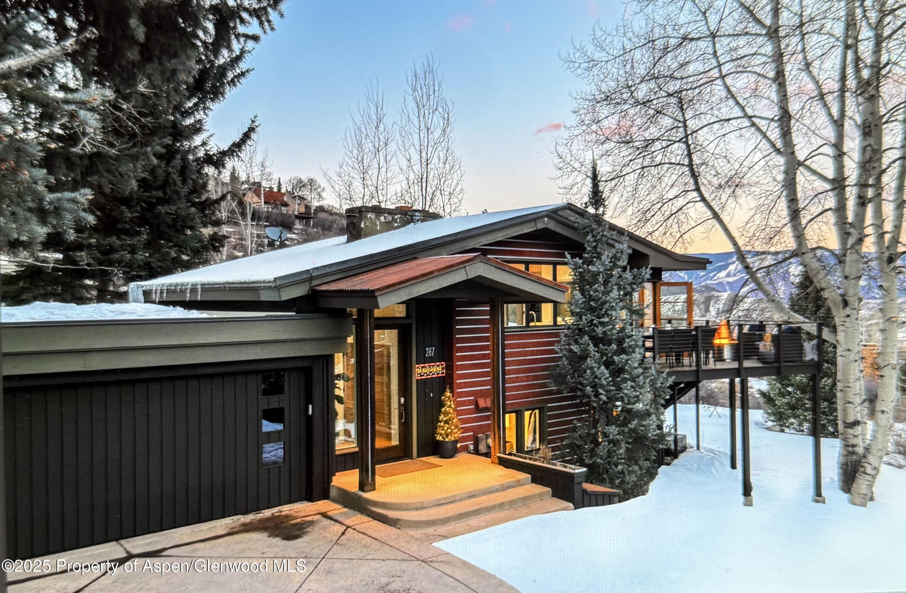 287 Meadow Road Property Photo