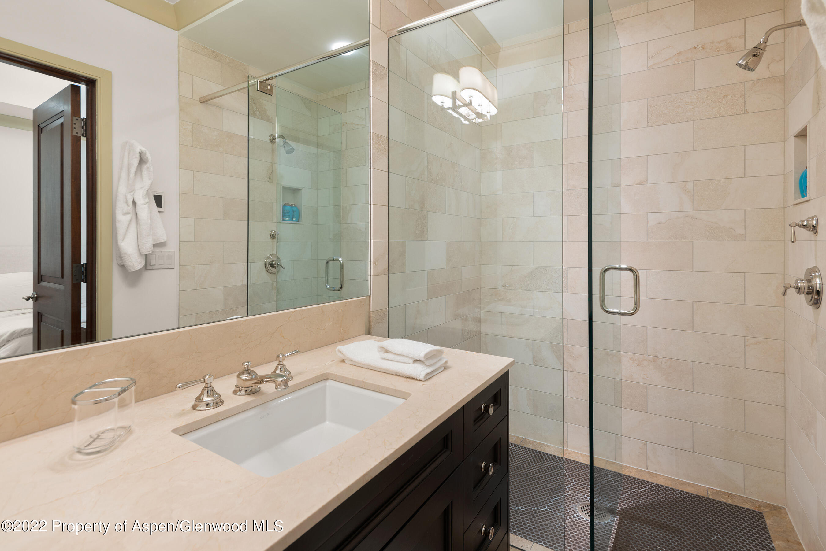 509 W Hopkins Avenue Property Photo 25